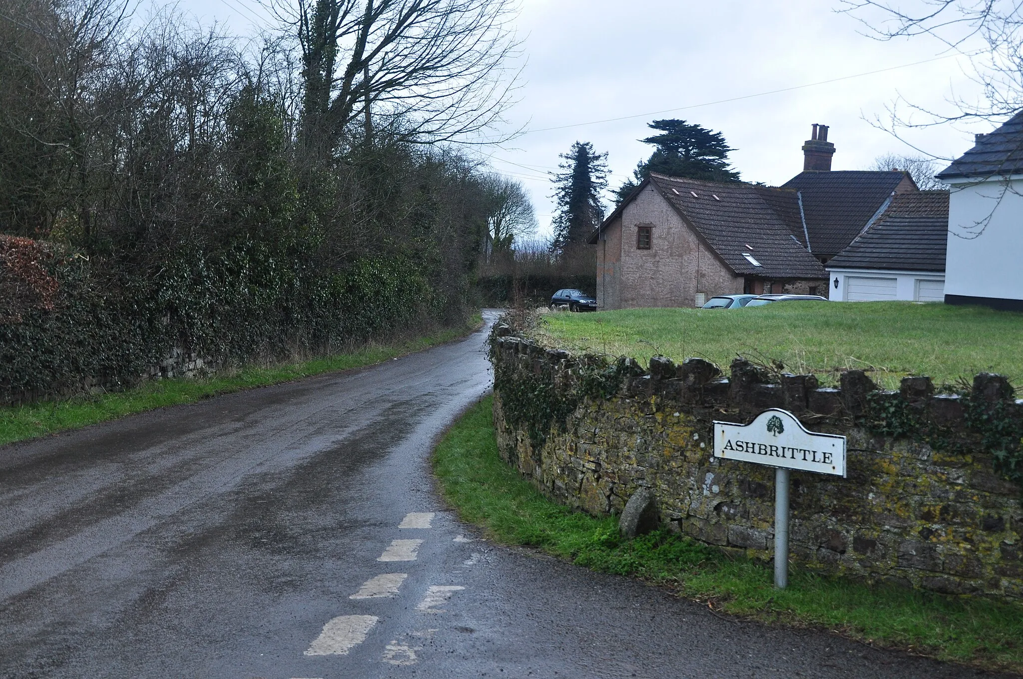 Photo showing: Ashbrittle : Road into Ashbrittle