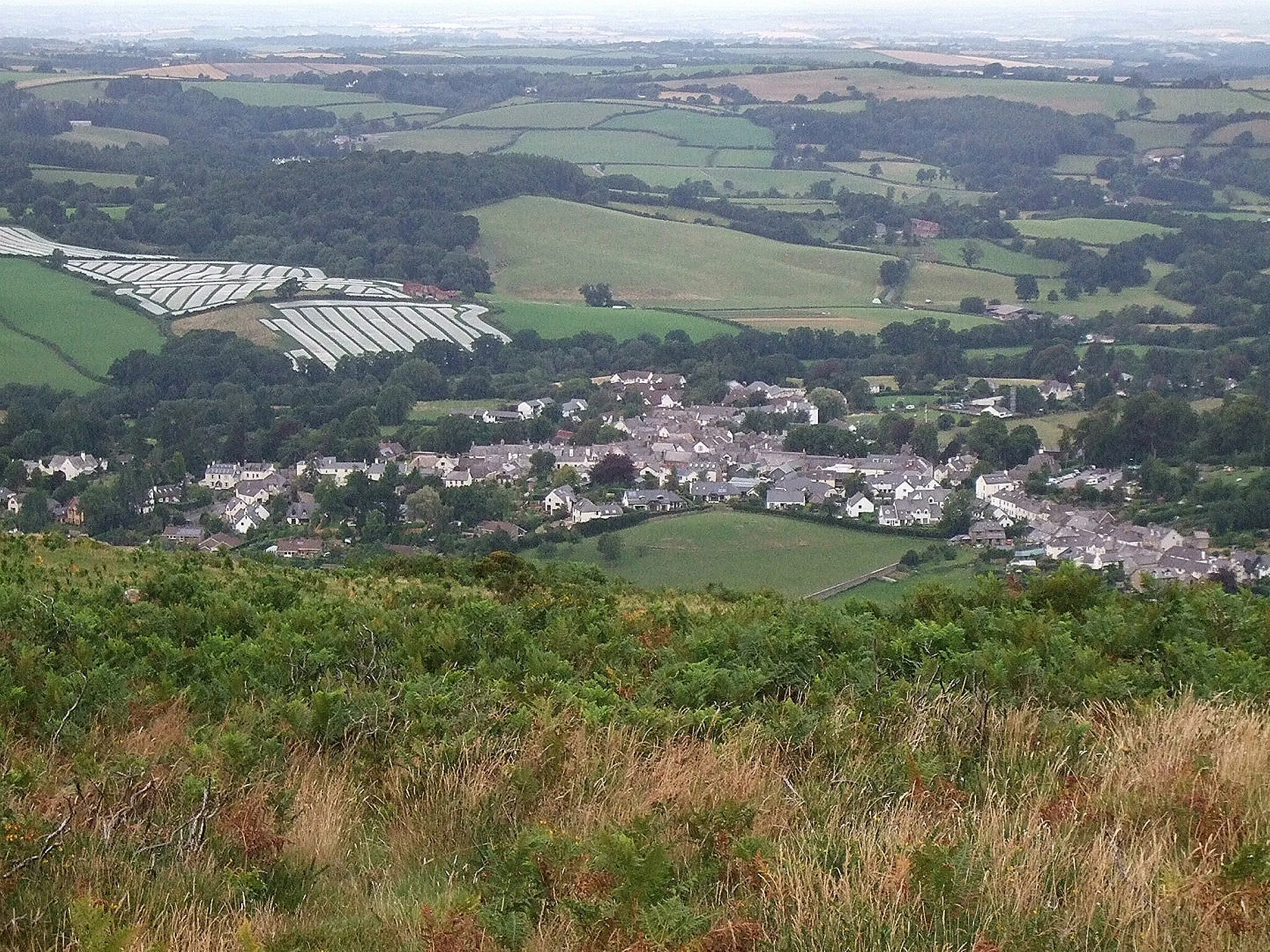 Photo showing: Chagford ist eine Marktgemeinde und Zivilgemeinde am nordöstlichen Rand von Dartmoor in Devon , England, in der Nähe des Flusses Teign und der A382, 6 km westlich von Moretonhampstead .