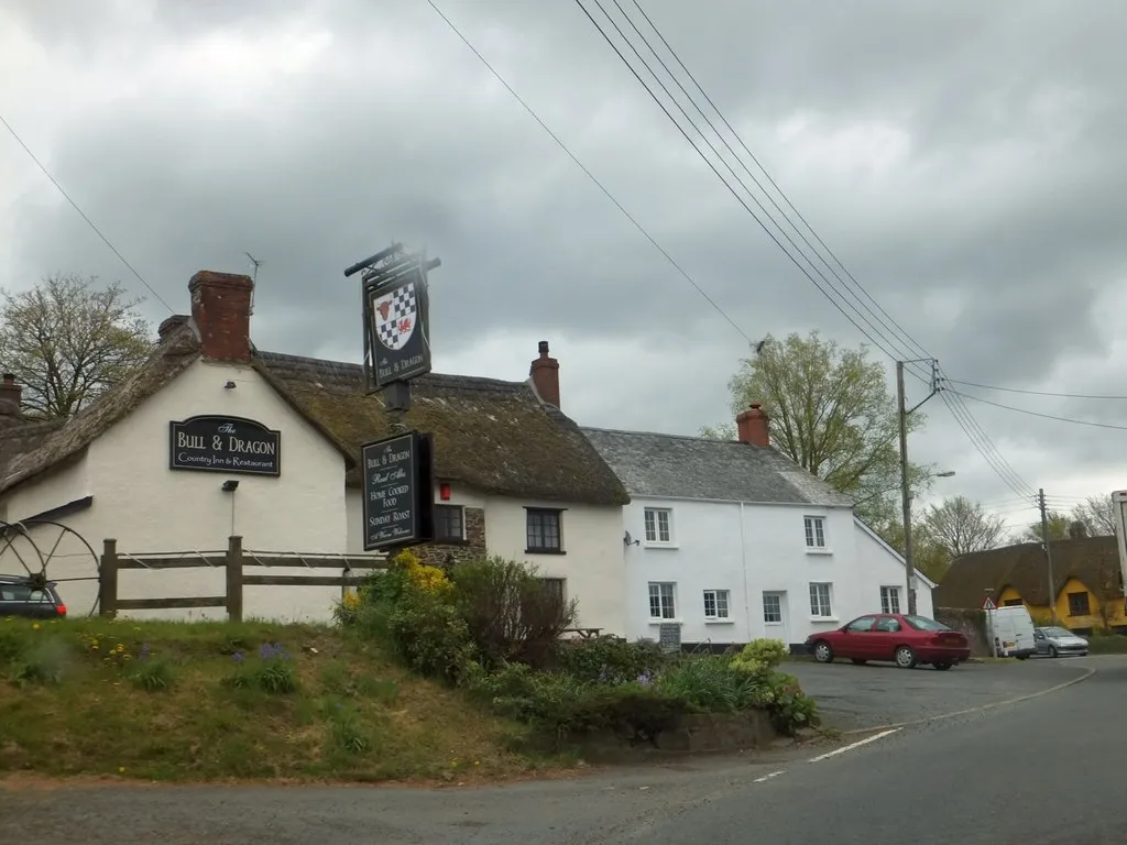 Photo showing: The Bull and Dragon inn at Meeth