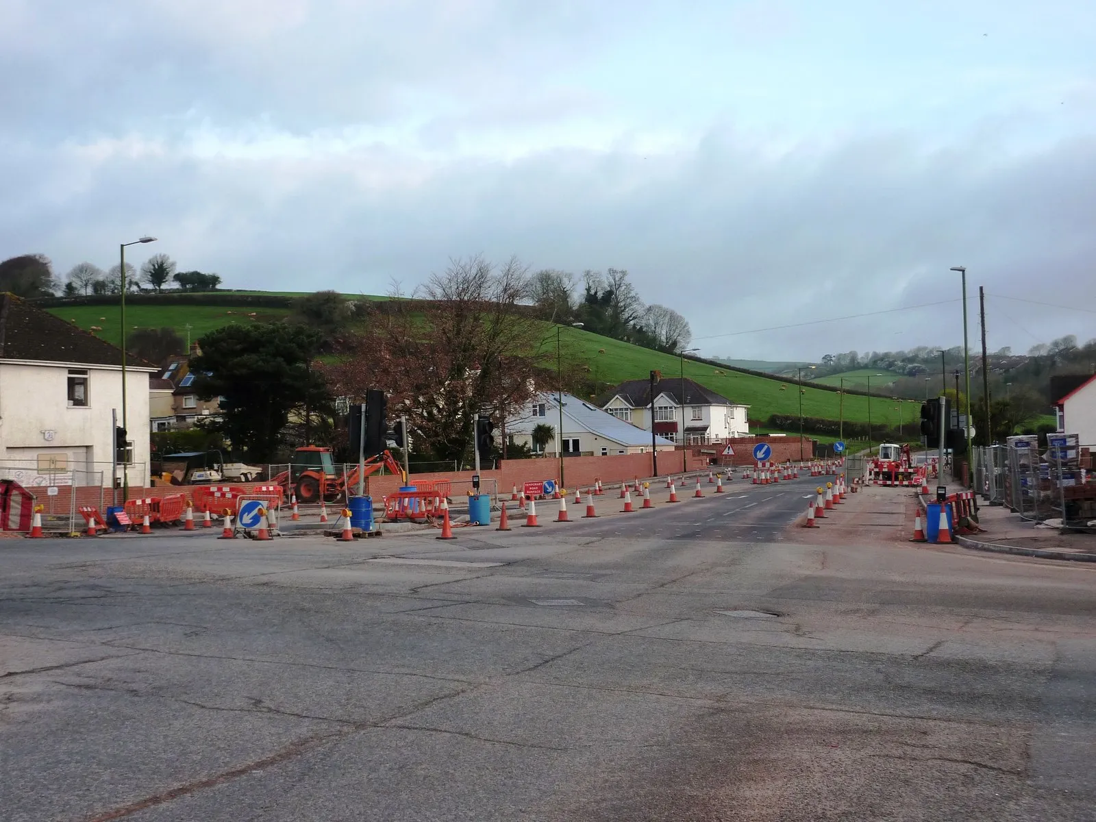 Photo showing: Roadworks, Tweenaway Crossroads, Paignton