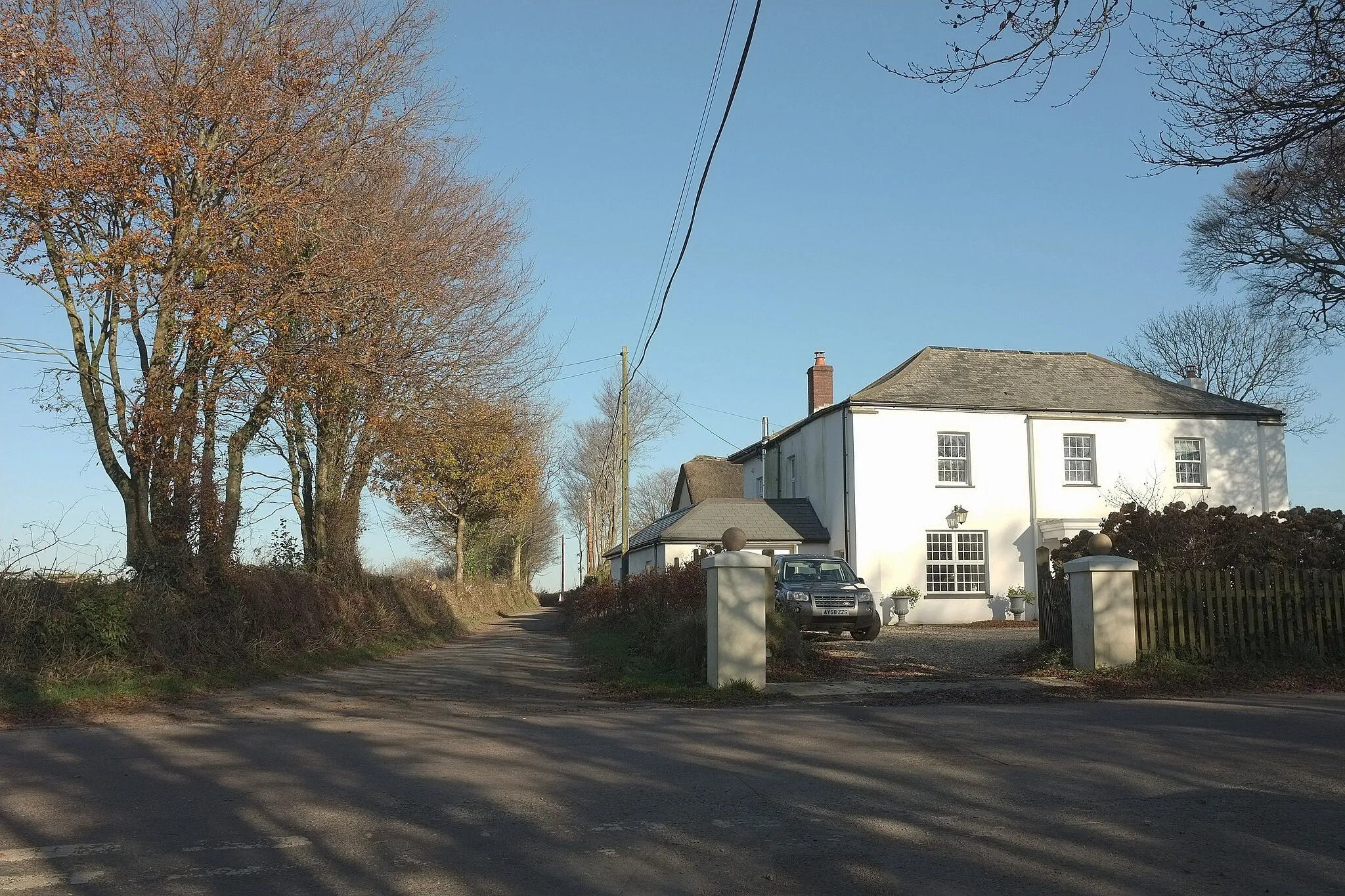 Photo showing: Ebberley Hill Barton