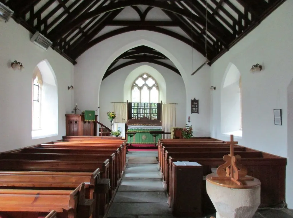 Photo showing: St. Alban's church, Beaworthy, interior looking east