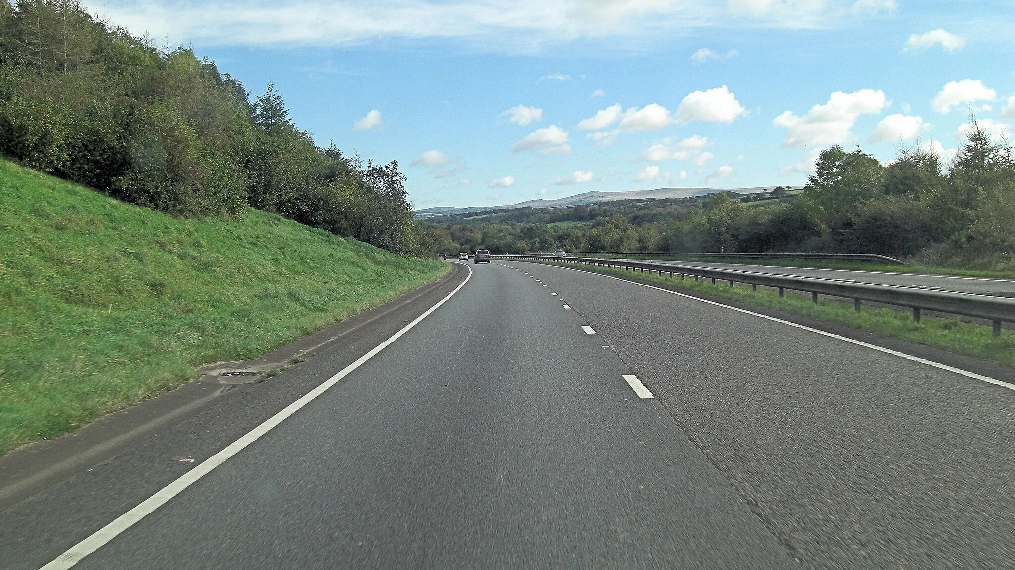 Photo showing: A30 south of Eastlake Wood