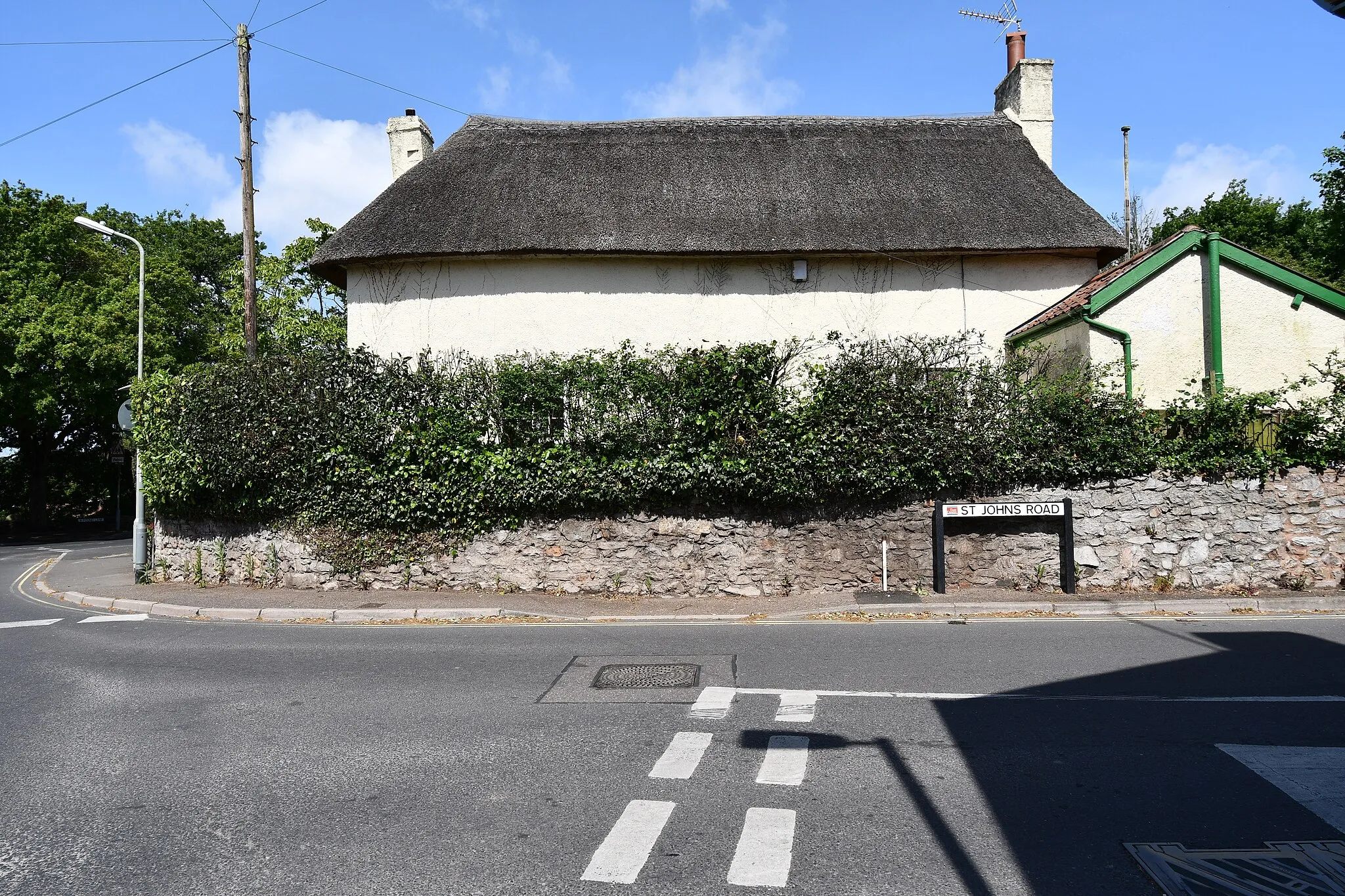 Photo showing: Athelstan Cottage