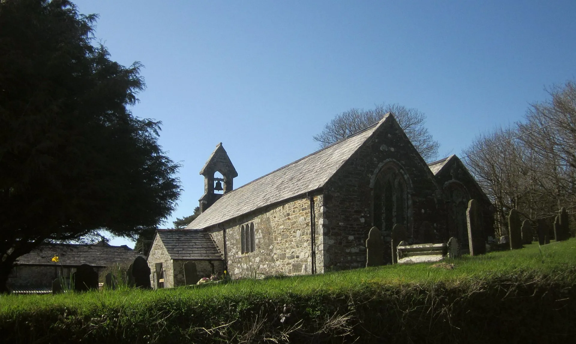 Photo showing: Church of St Michael, Trewen