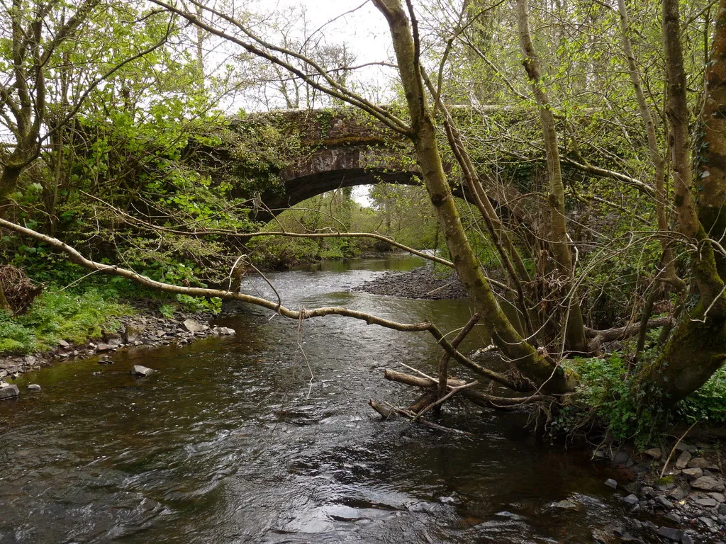 Photo showing: Yeo Bridge on the river Taw as seen from downstream