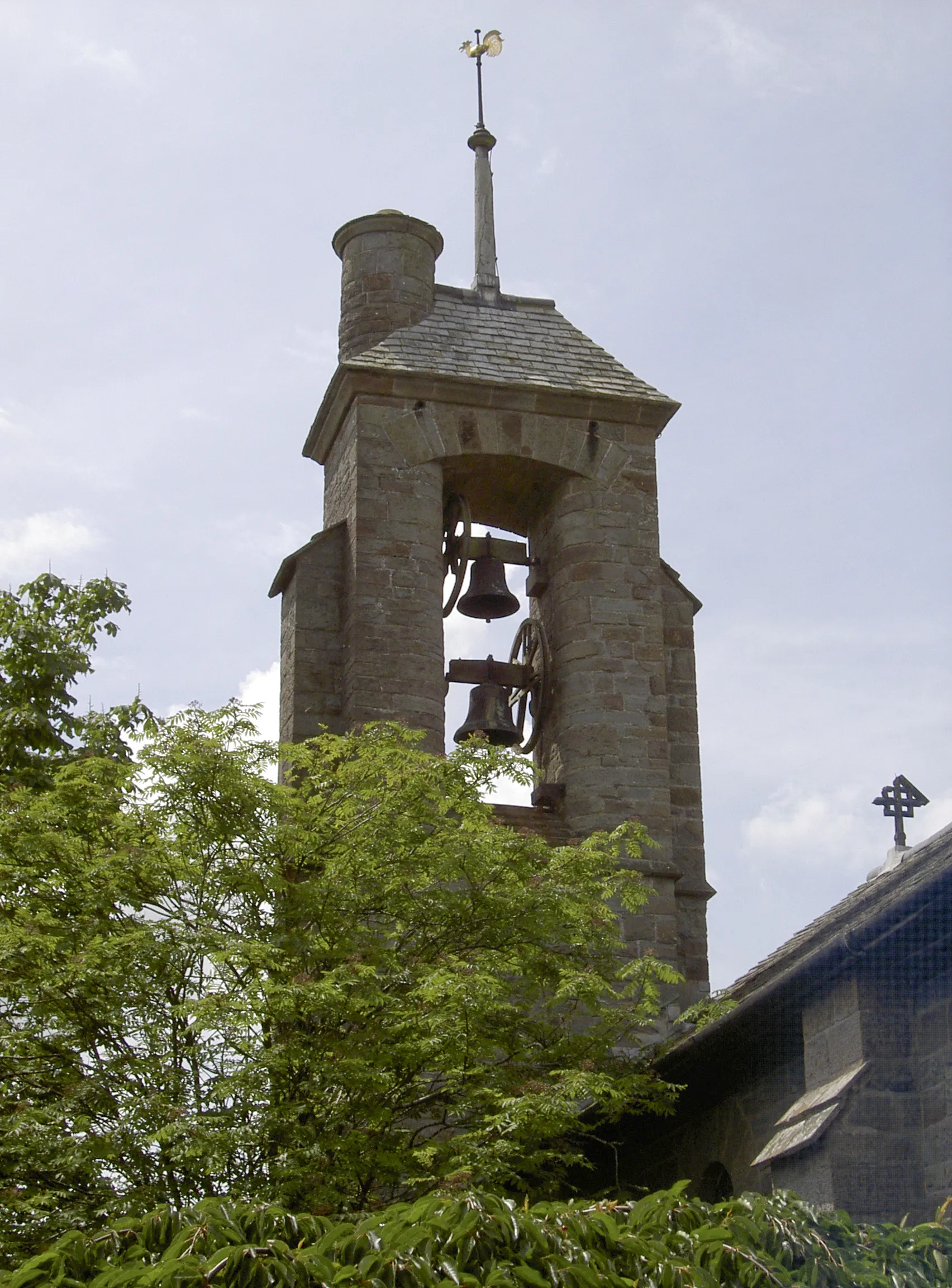 Photo showing: St Barnabas bells