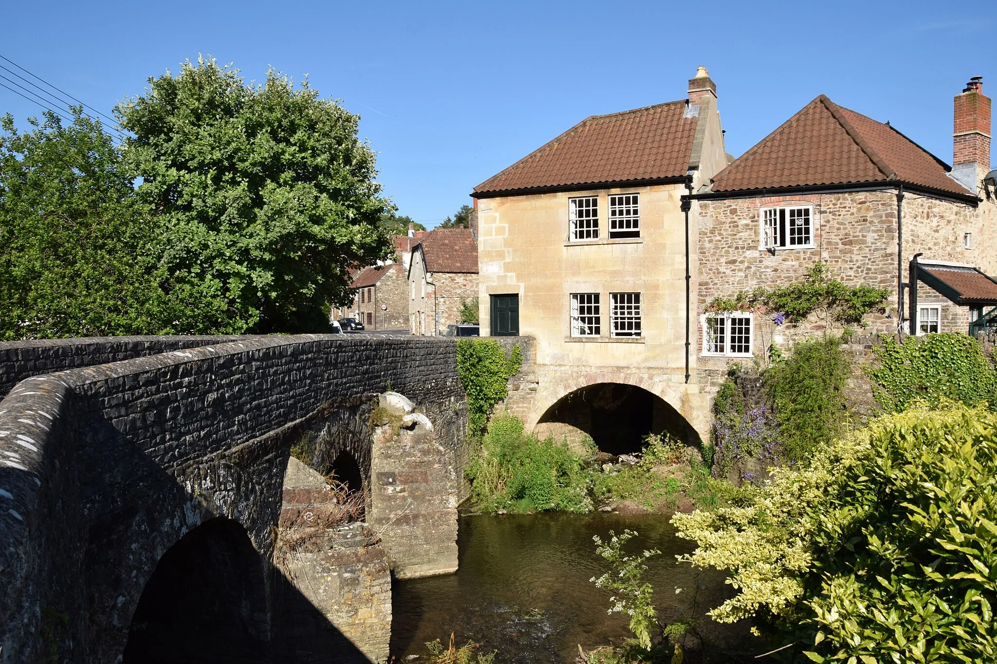 Photo showing: This is a photo of listed building number 1136398.