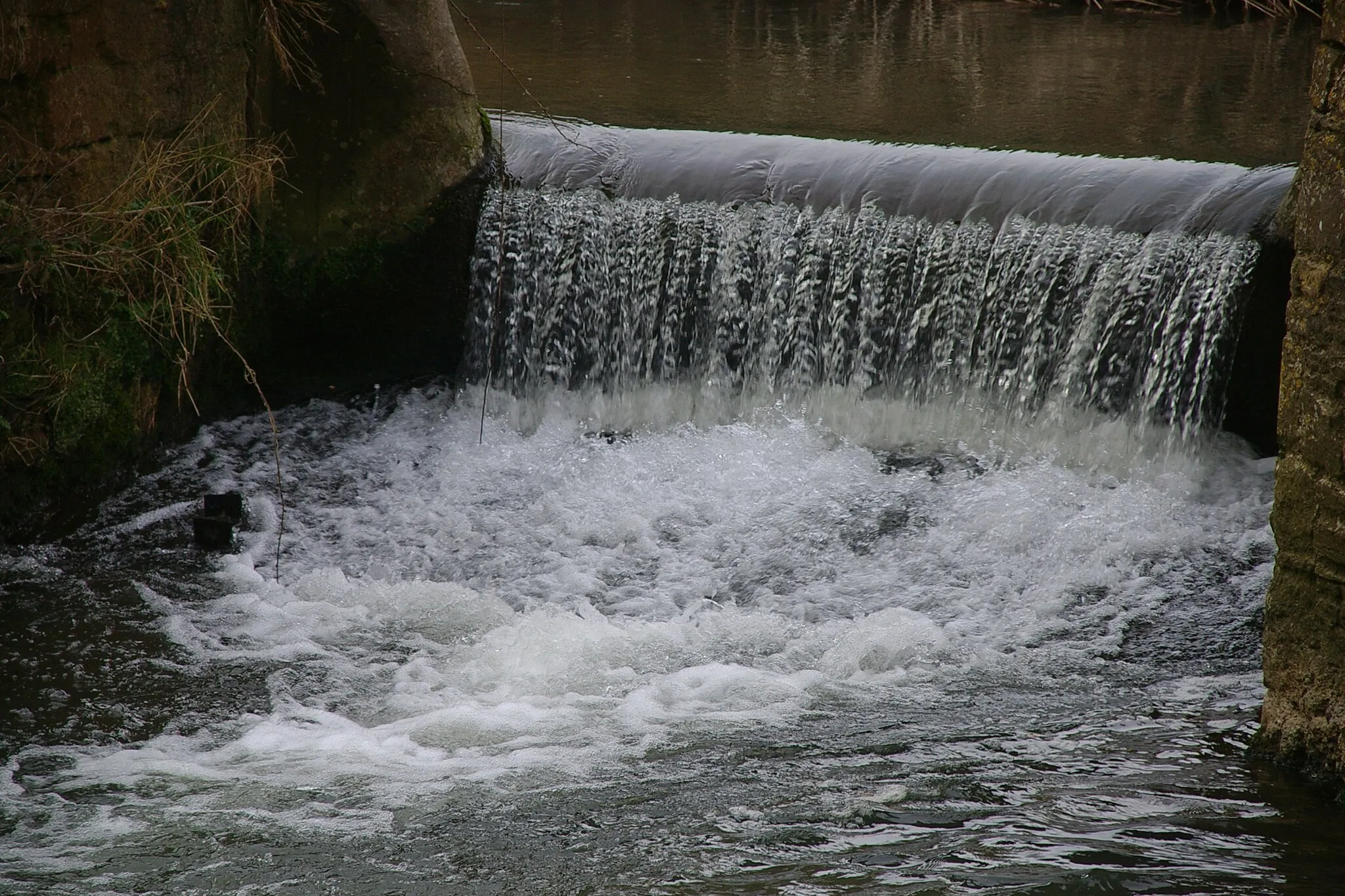 Photo showing: The weir on the River Chew in Pensford.