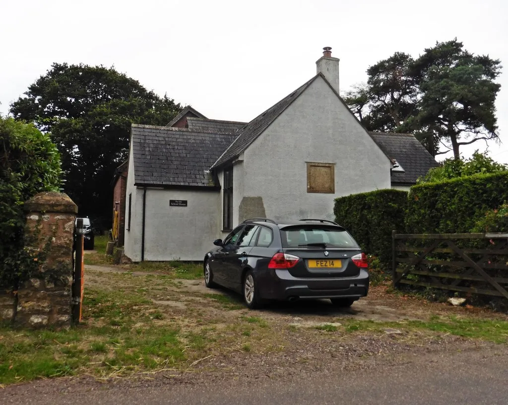 Photo showing: The Old School House, Smeatharpe