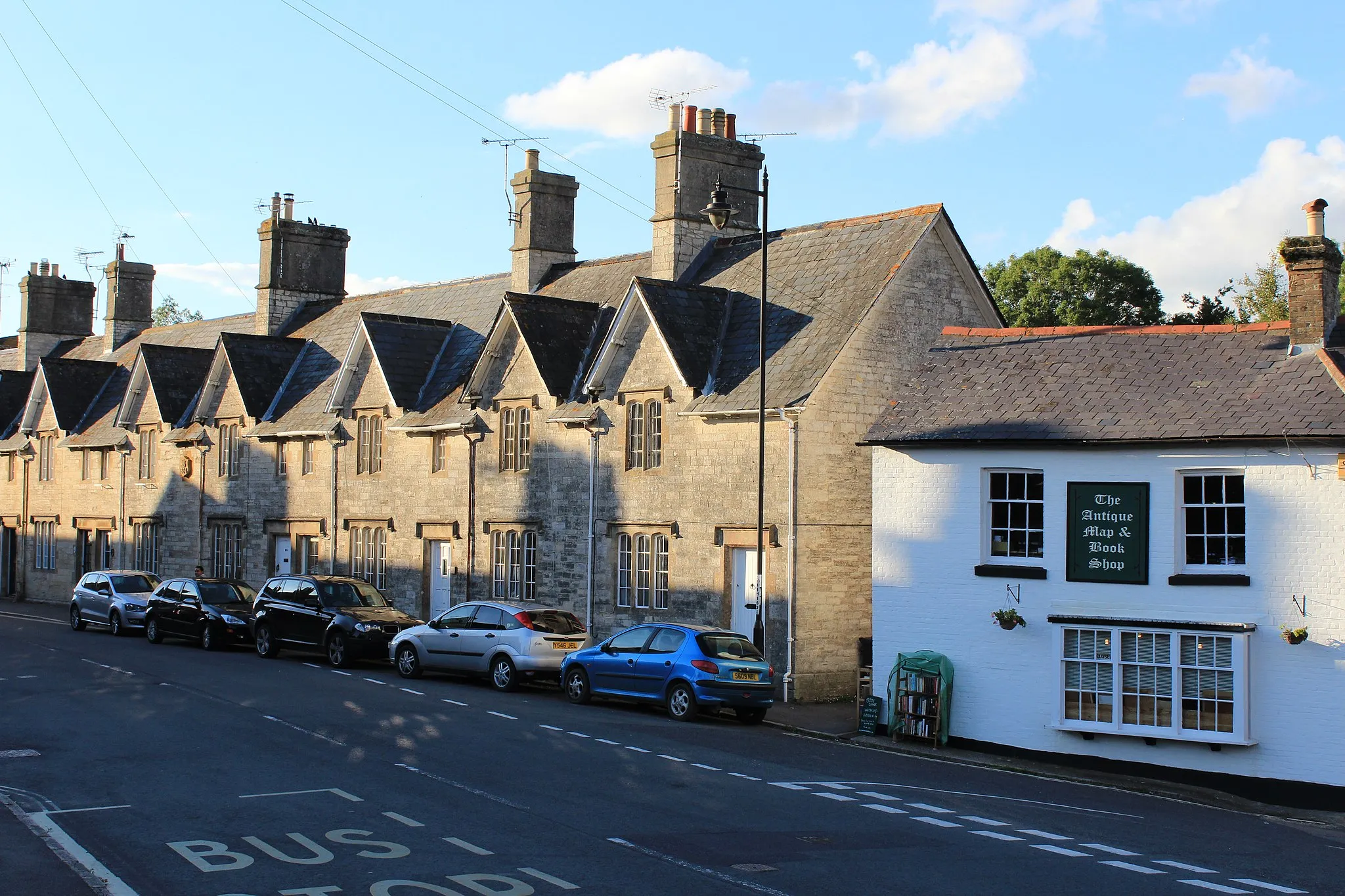 Photo showing: High Street, Puddletown, Dorset, England, on 1 September 2015