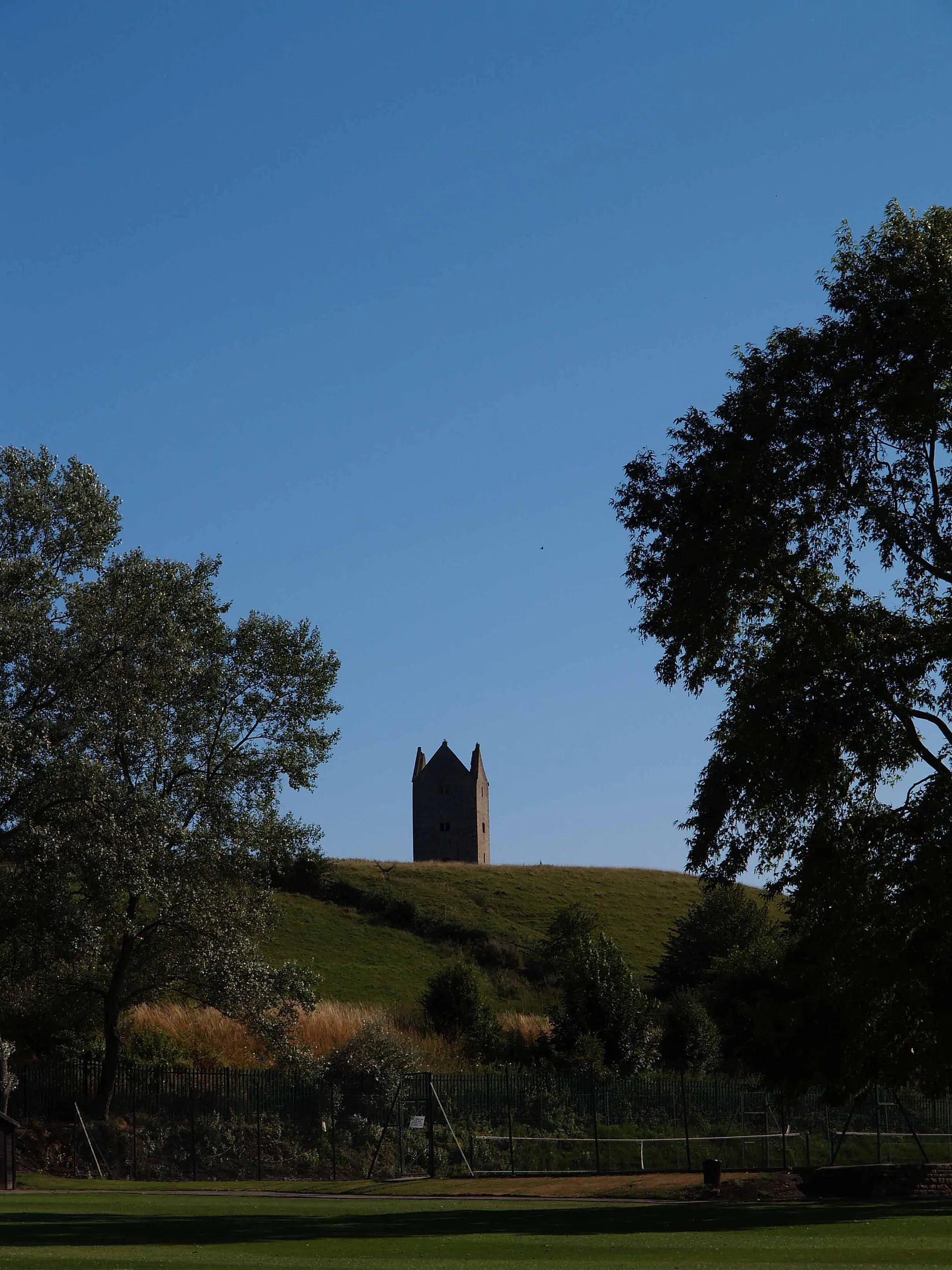 Photo showing: Dovecote, Bruton, Somerset, King's_School, July 2006 photograph by Peter Guest