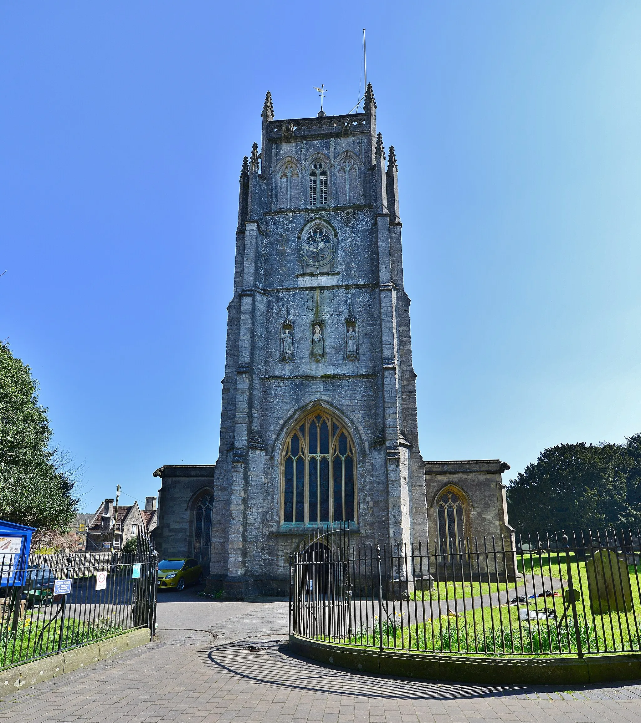 Photo showing: Shepton Mallett, Church of Ss Peter and Paul: C1380 tower