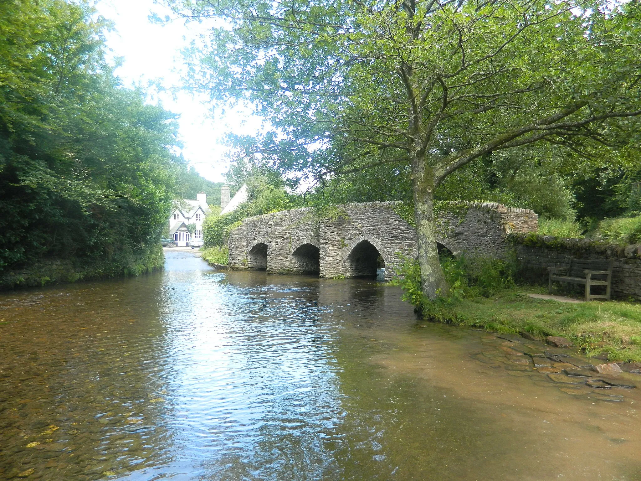 Photo showing: Ford and bridge over the River Haddeo, Bury