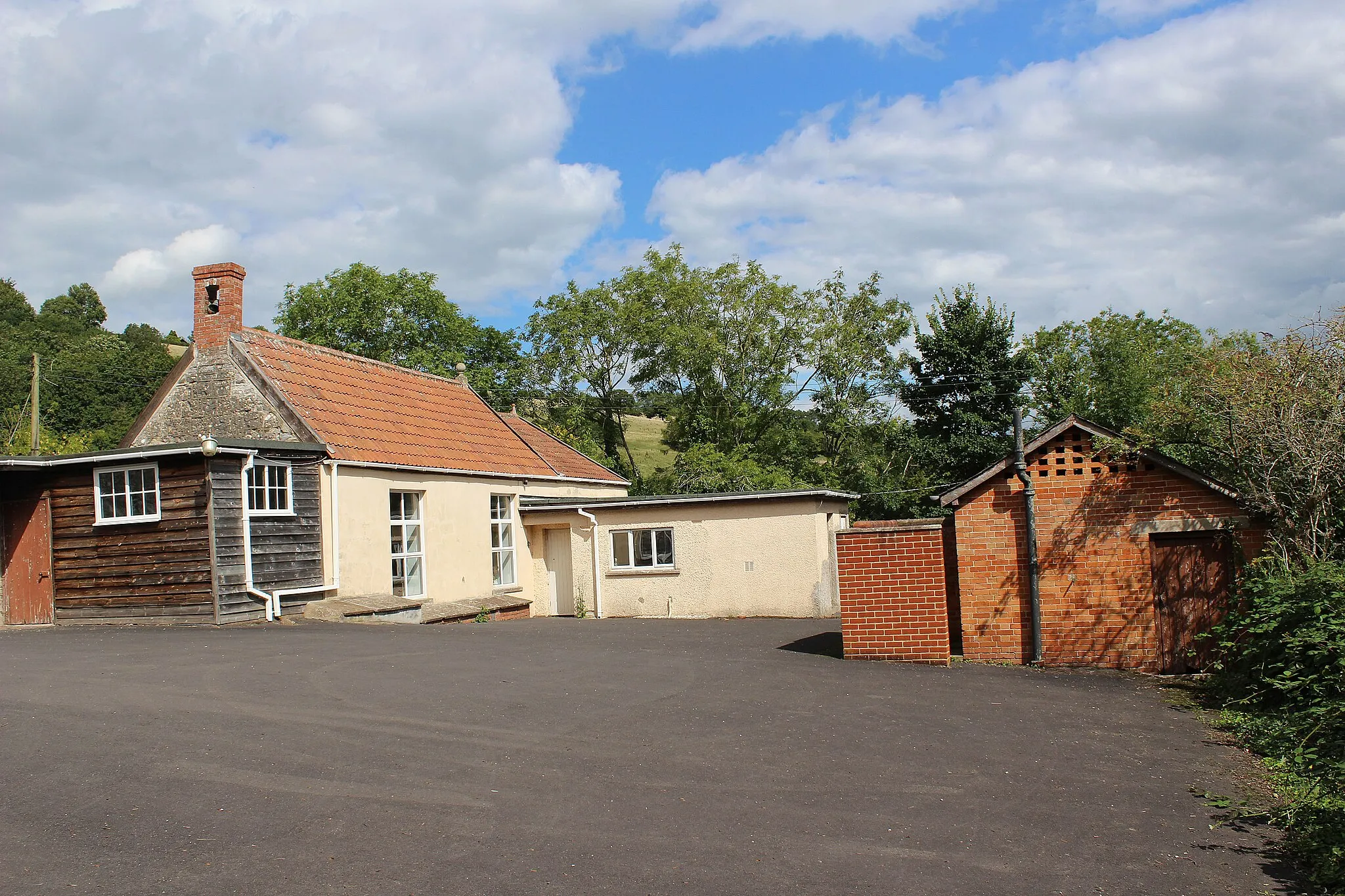 Photo showing: Church hall, Moorlinch