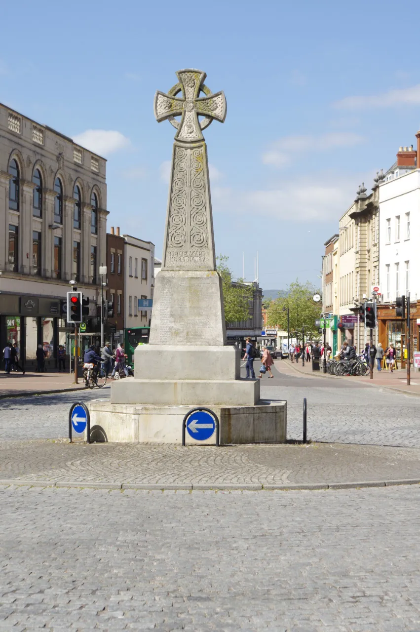 Photo showing: Burma War Memorial, Taunton