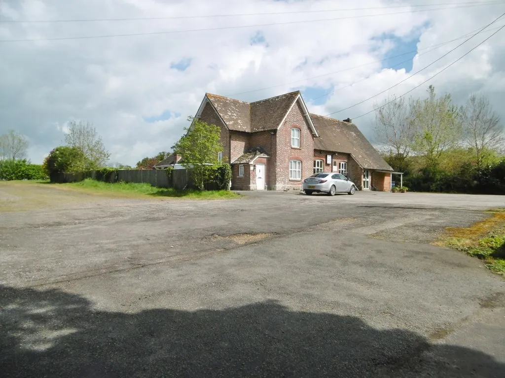 Photo showing: Bloxworth, club