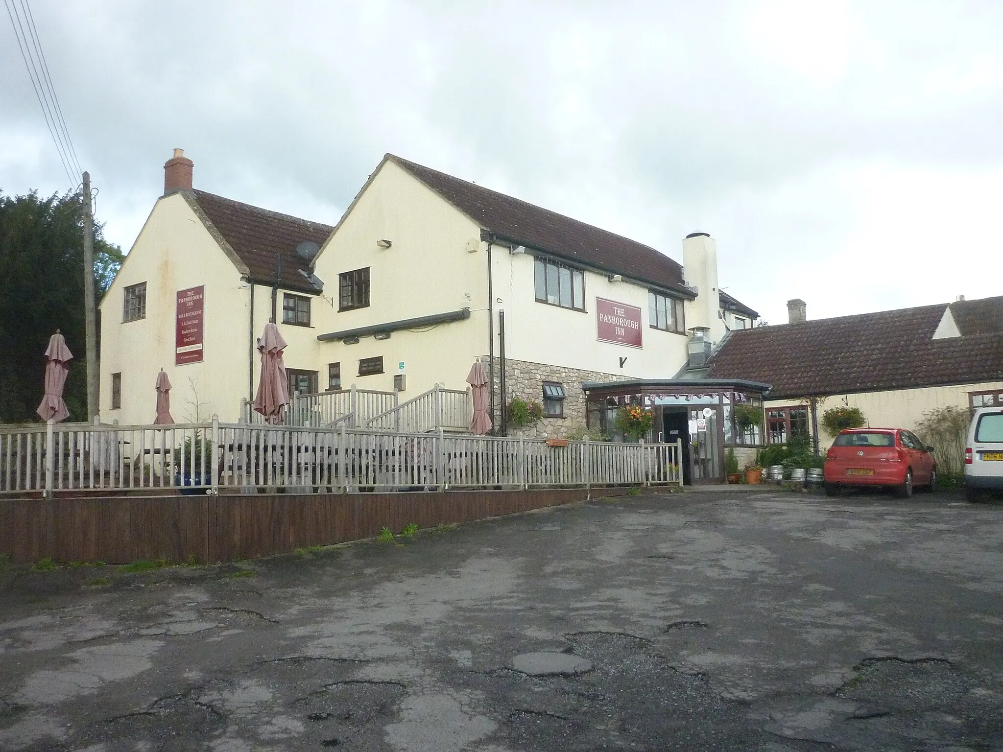 Photo showing: Panborough Inn, Theale near Wedmore