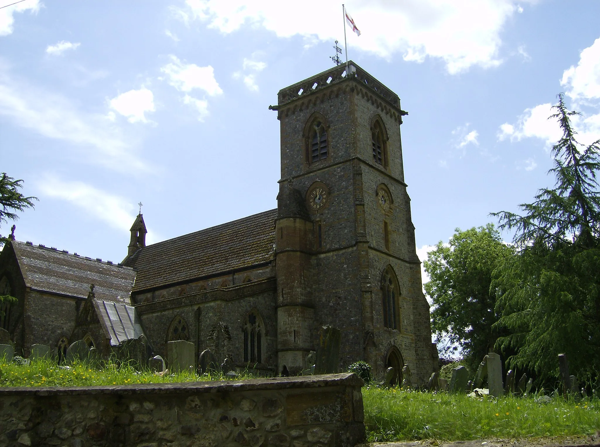 Photo showing: Chardstock Church.