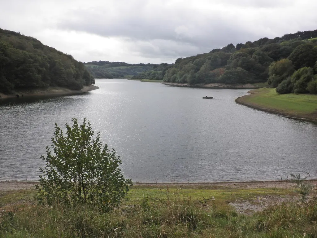 Photo showing: A lone fisherman on Clatworthy Reservoir
