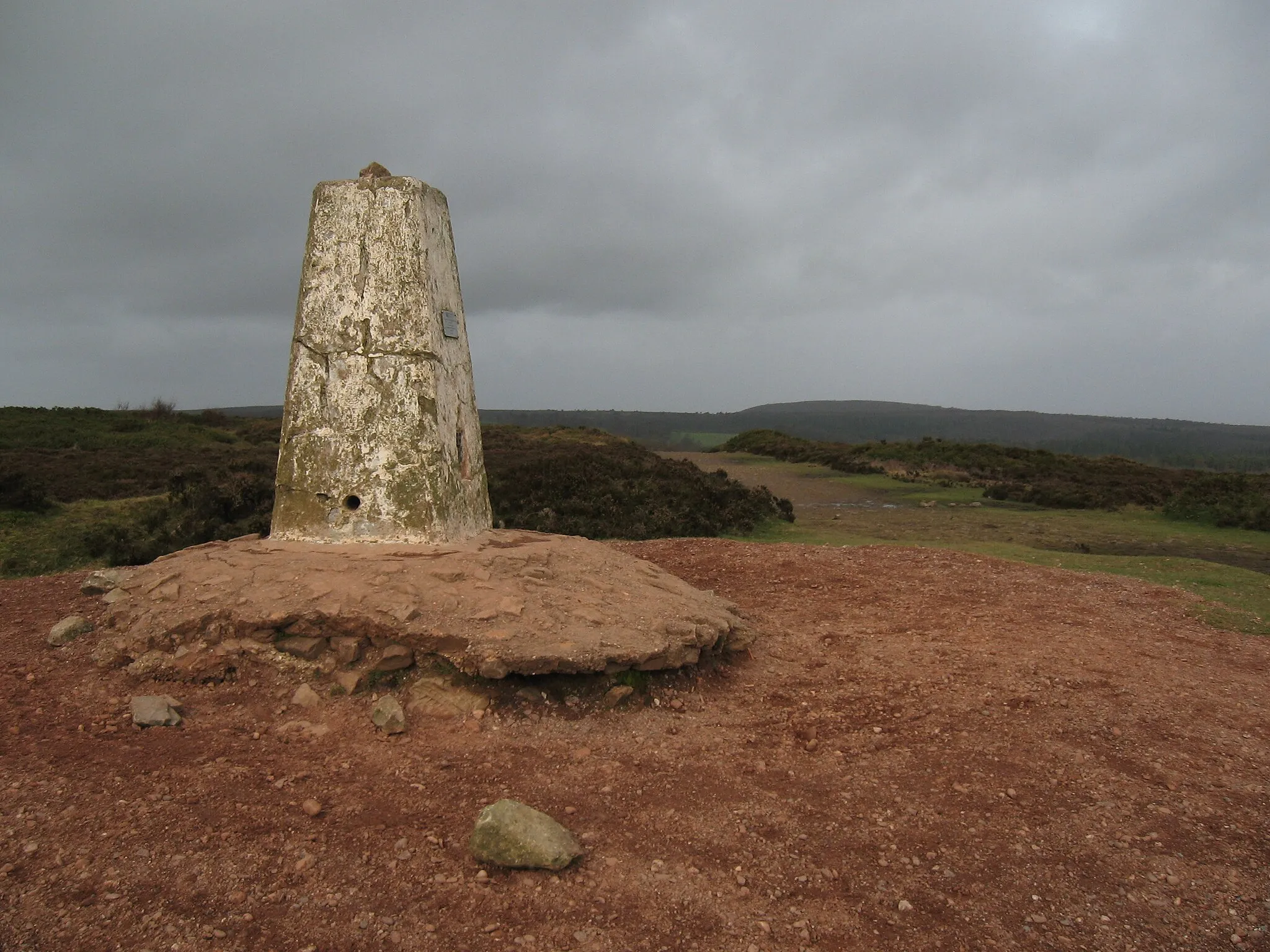 Photo showing: Trig point, Wills Neck