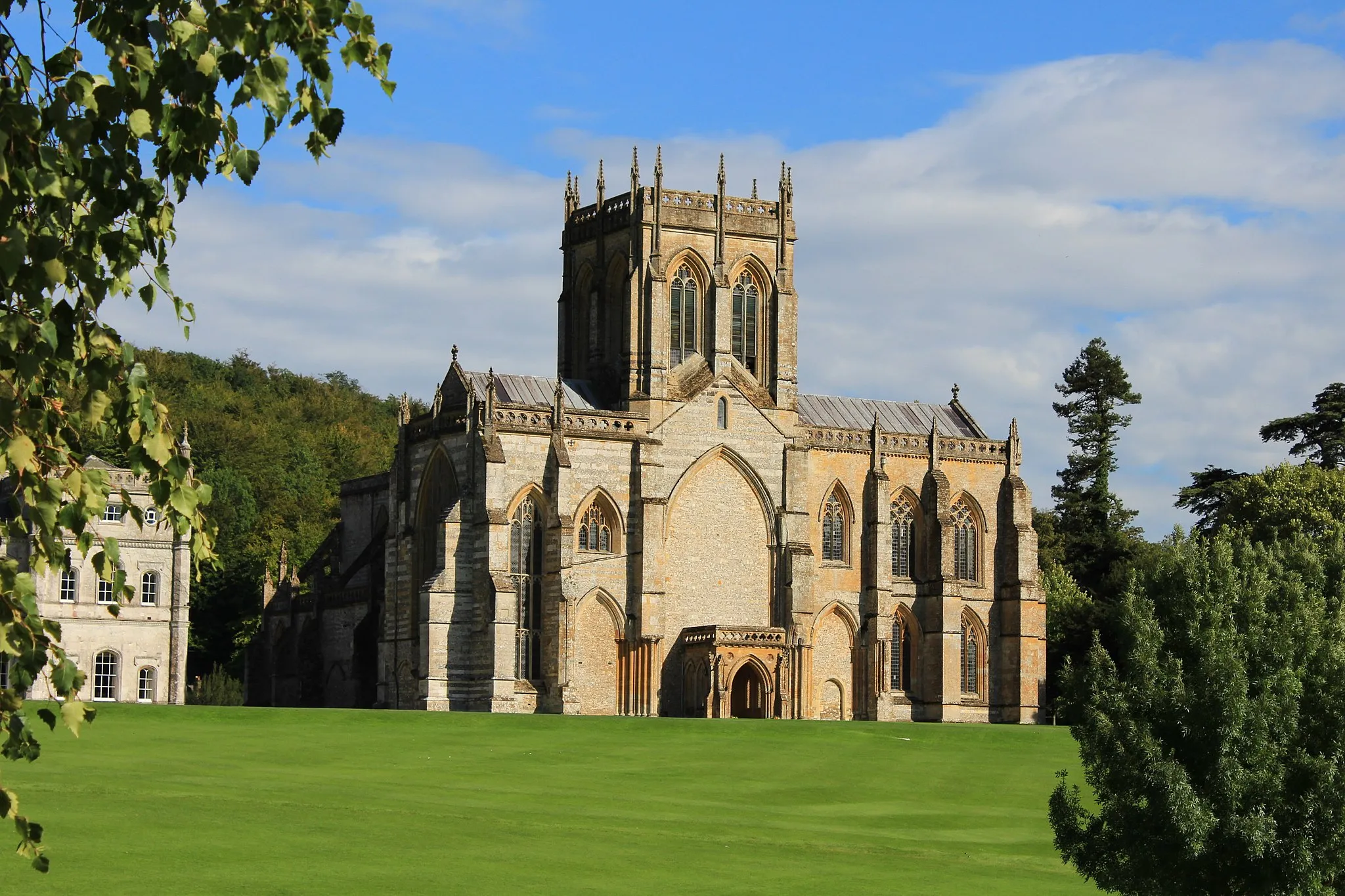 Photo showing: Milton Abbey Church, Dorset, England, on 1 September 2015