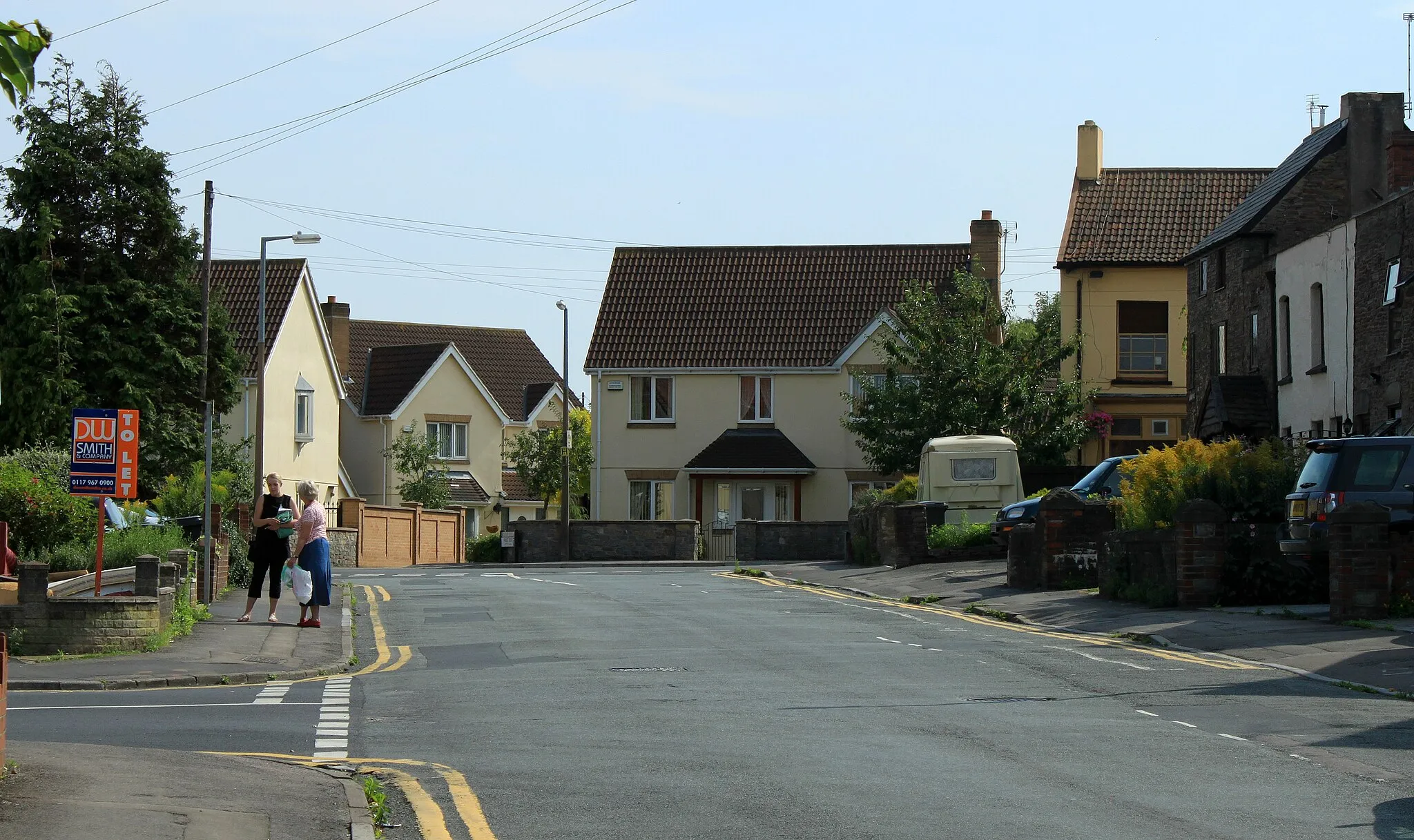 Photo showing: 2011 : Conversation in Buckingham Place, Downend