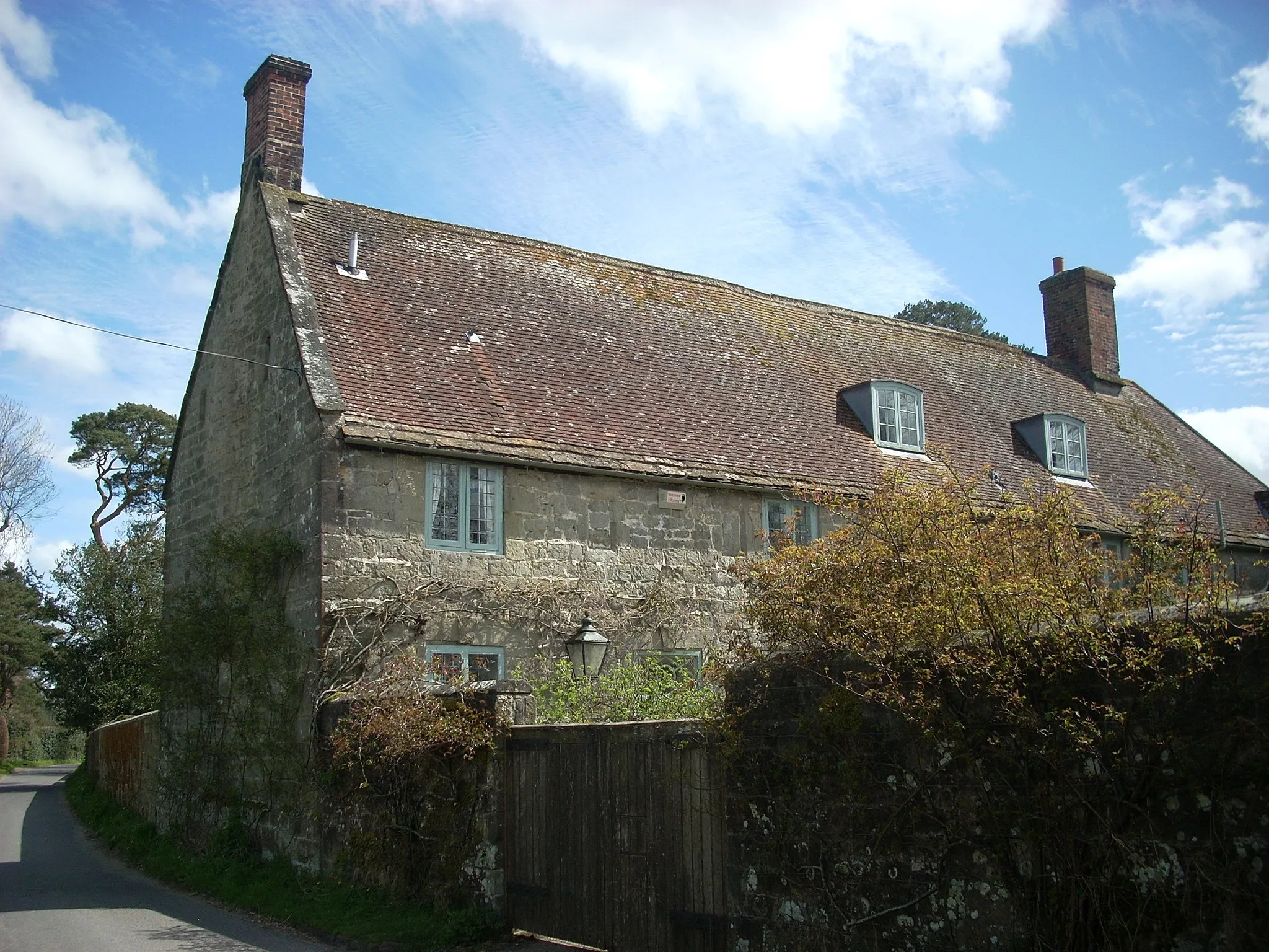 Photo showing: Shute House, Donhead St Mary. Grade II listed. Wiltshire, England.