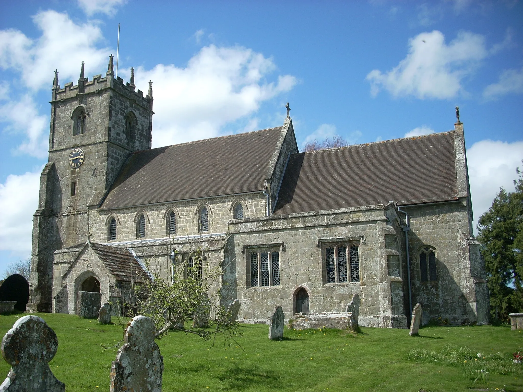 Photo showing: St Mary the Virgin parish church, Donhead St Mary, Wiltshire, England, seen from the southeast