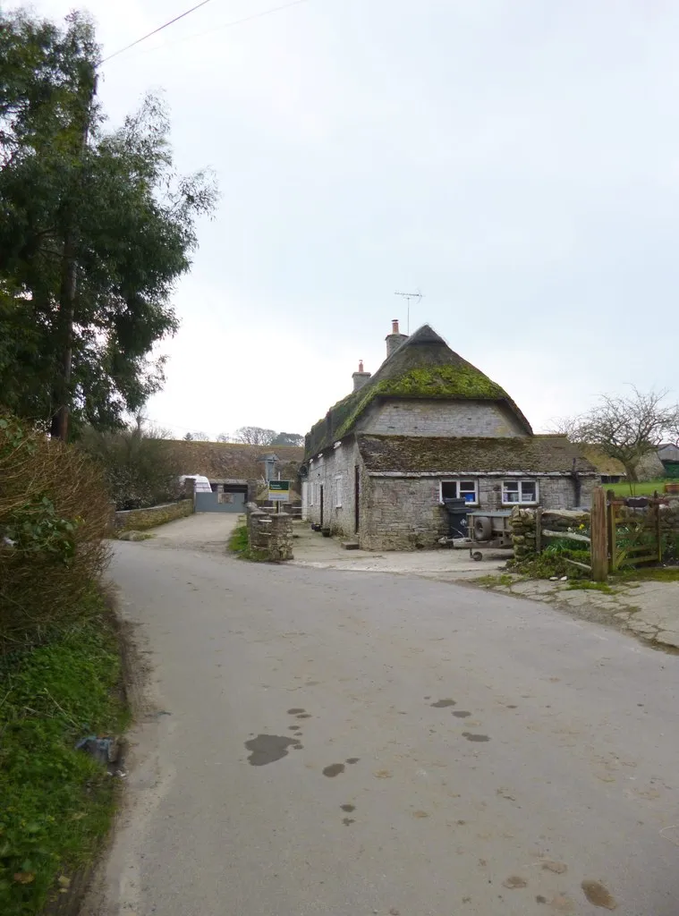 Photo showing: Steeple, Manor Farmhouse