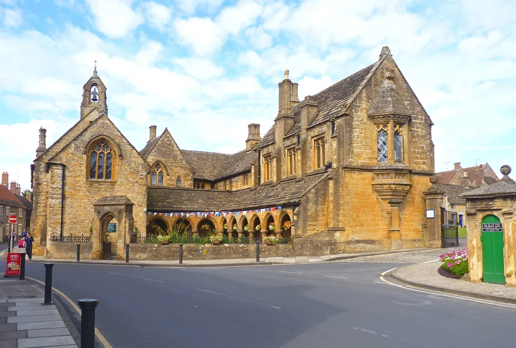 Photo showing: Almshouse, Sherborne