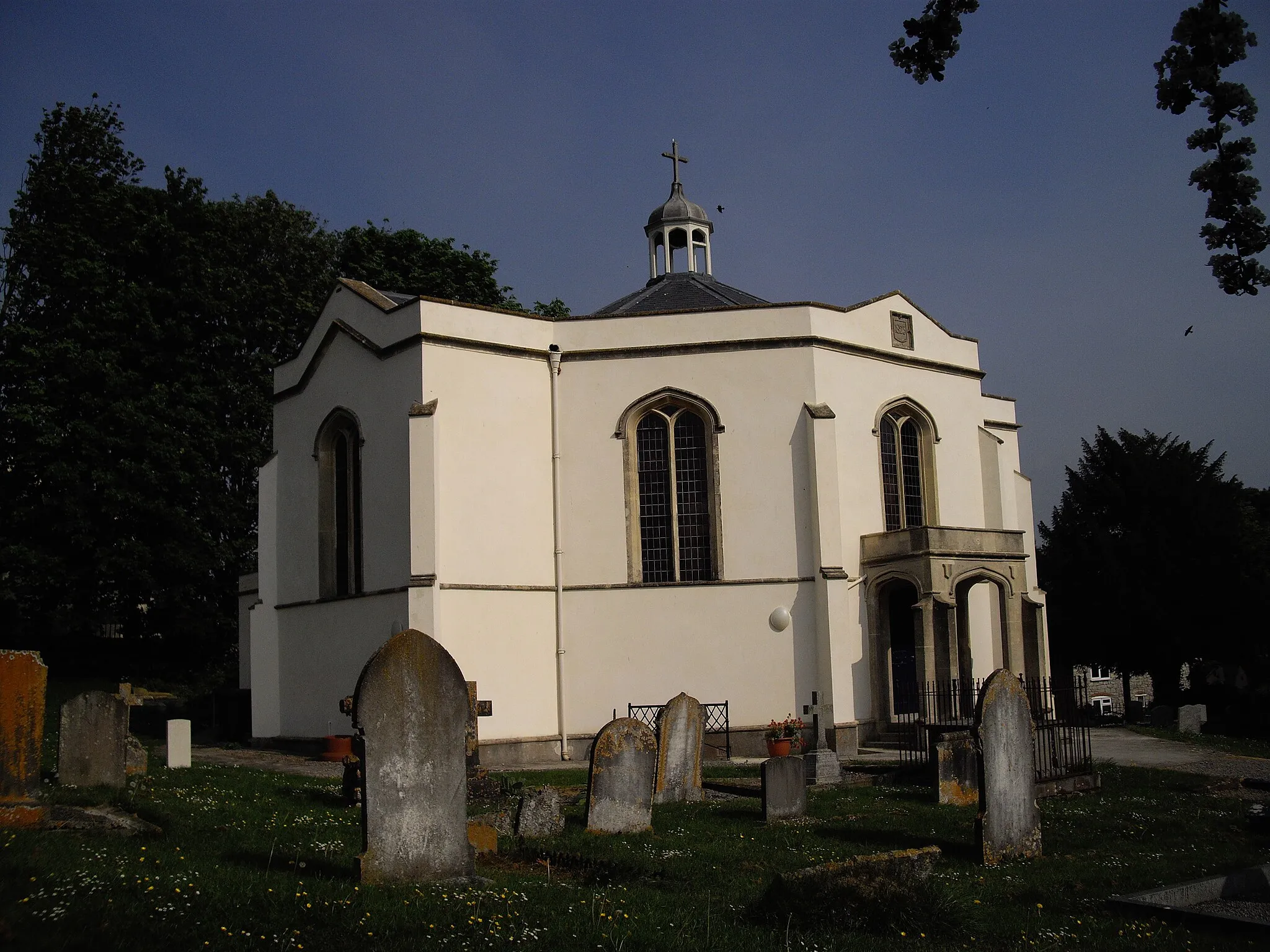Photo showing: Holy Trinity Church, Blackford
