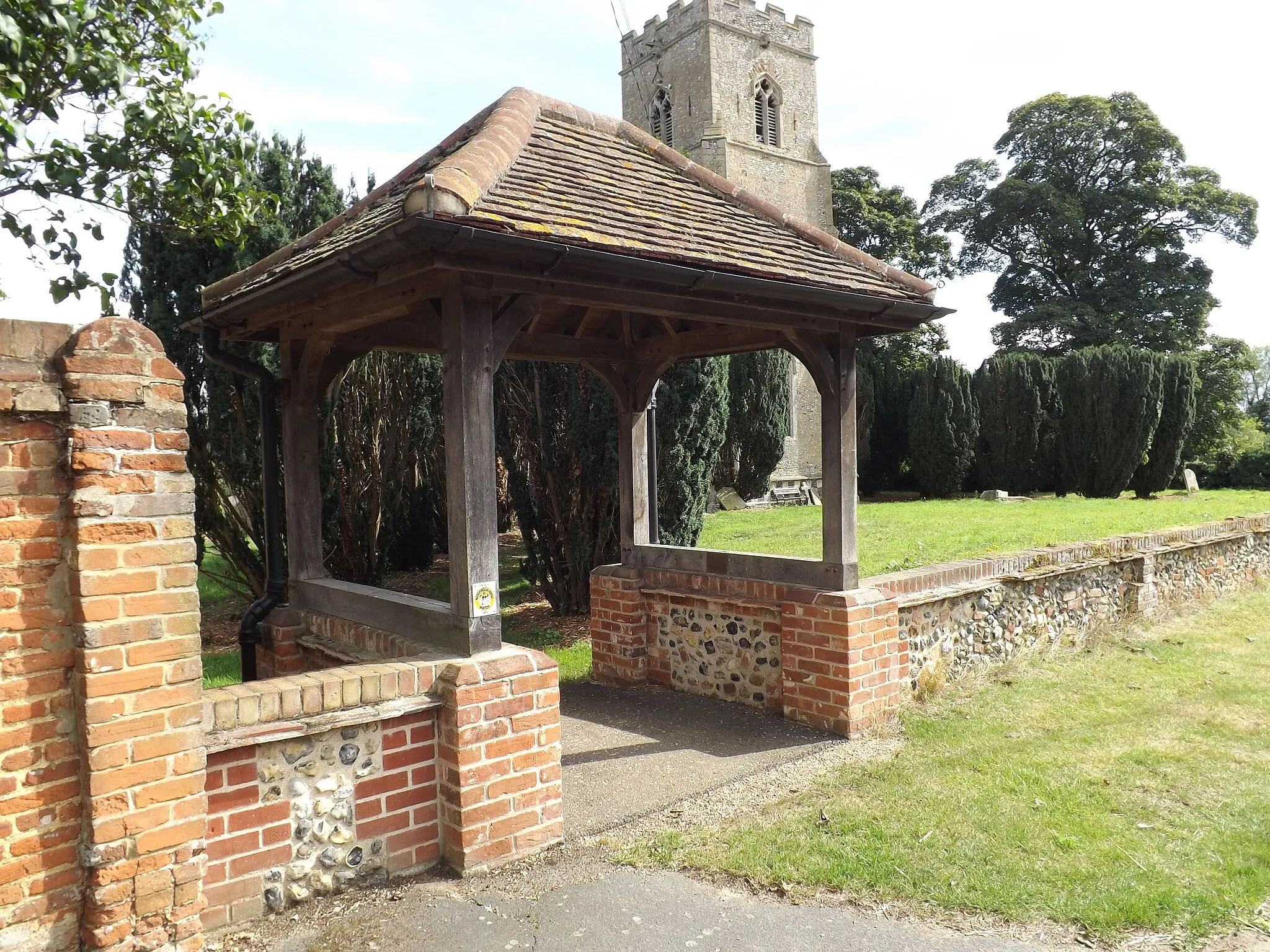 Photo showing: St.Peter's Church Lych Gate