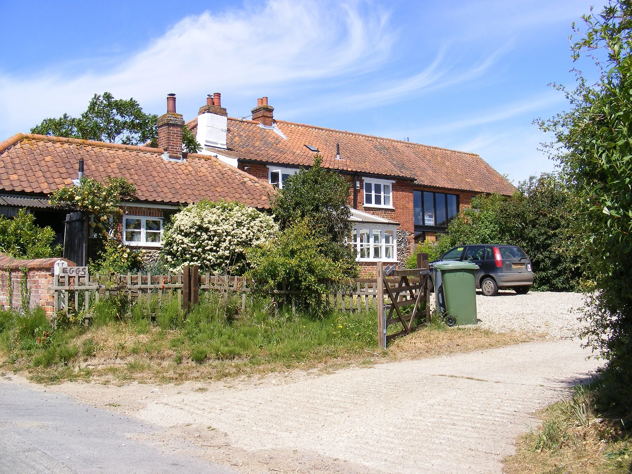 Photo showing: Bates Moor Farm