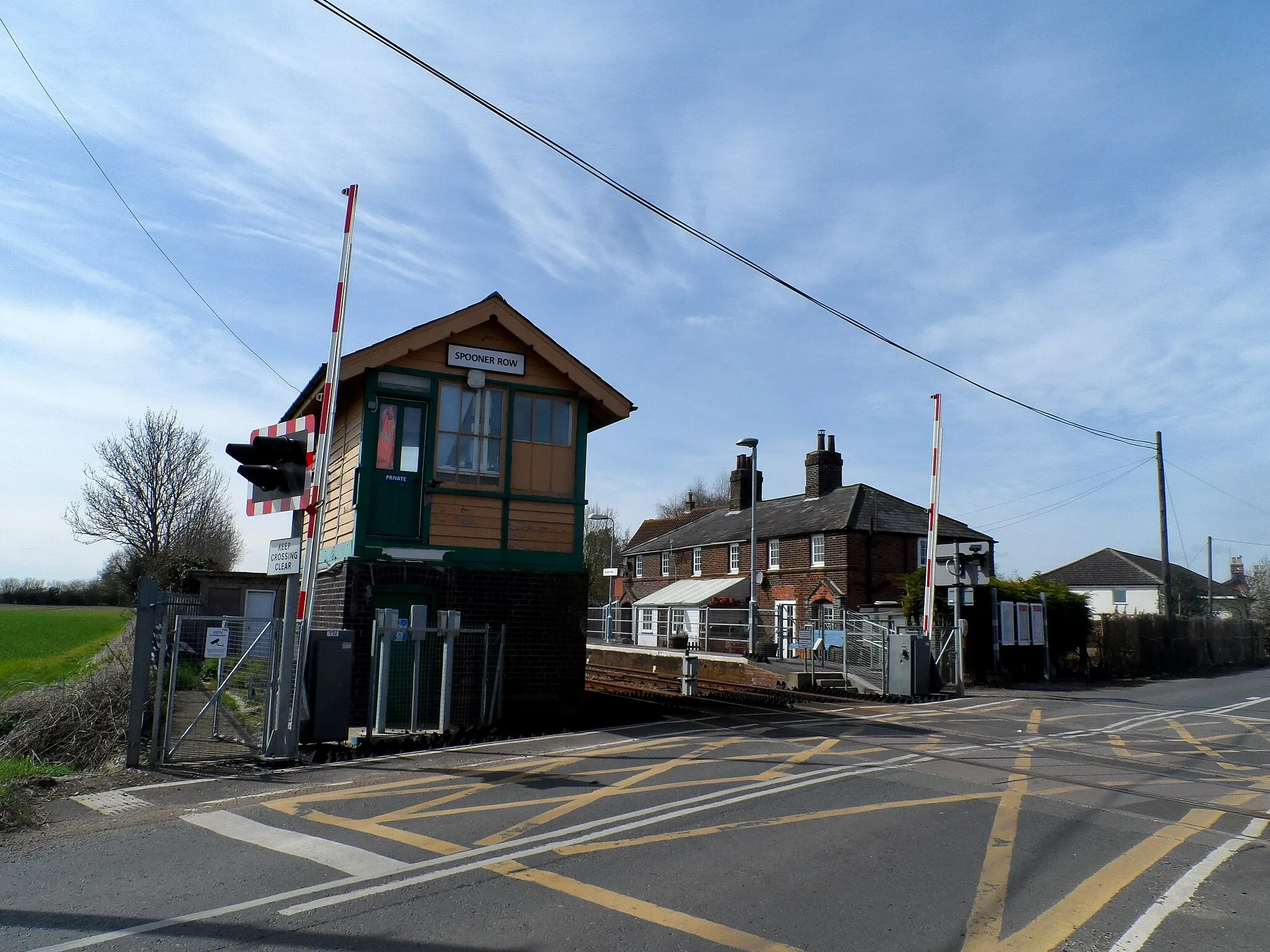 Photo showing: Signal box at Spooner Row