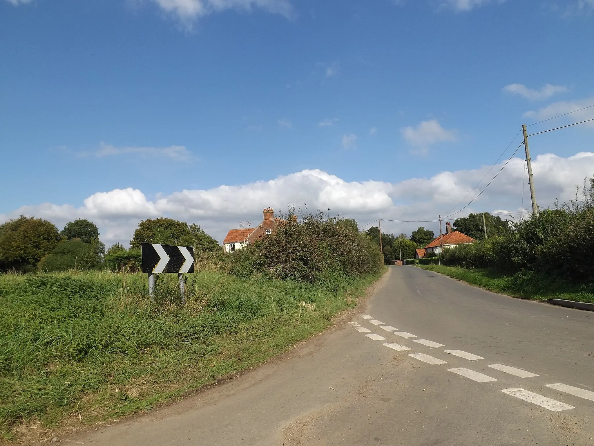 Photo showing: Aslacton Road, Forncett St Peter