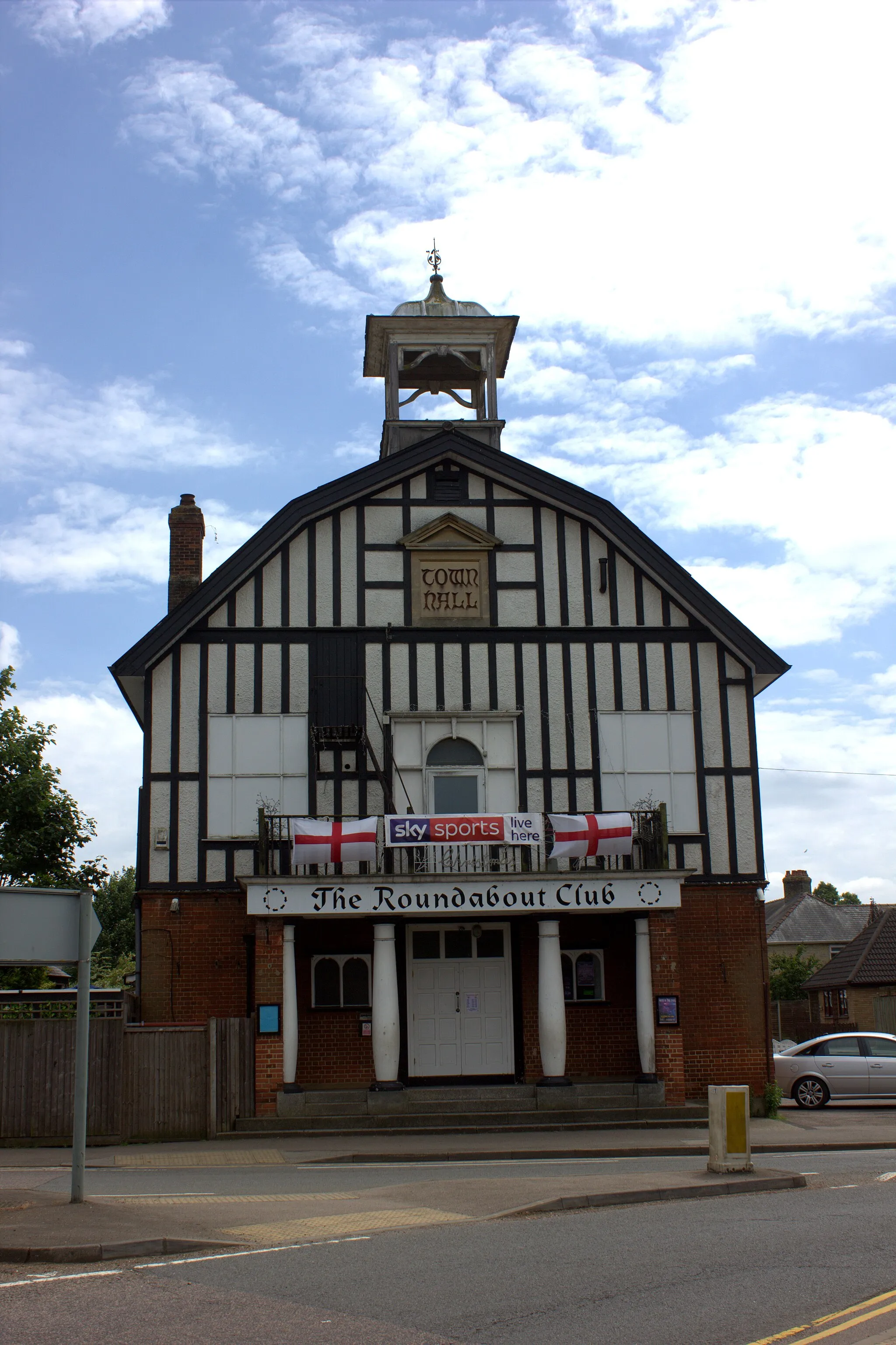 Photo showing: Sandy old town hall, now the Roundabout Club