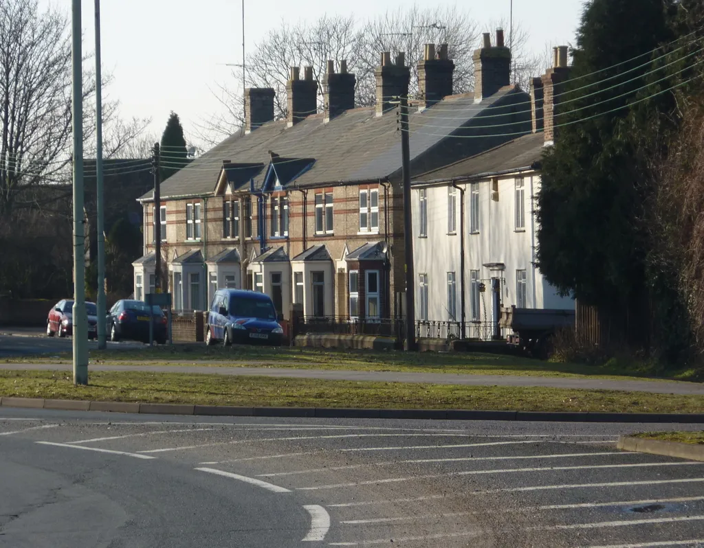 Photo showing: Houses near the Combs Ford roundabout Looking across the end of Gipping Way to houses on Needham Road.