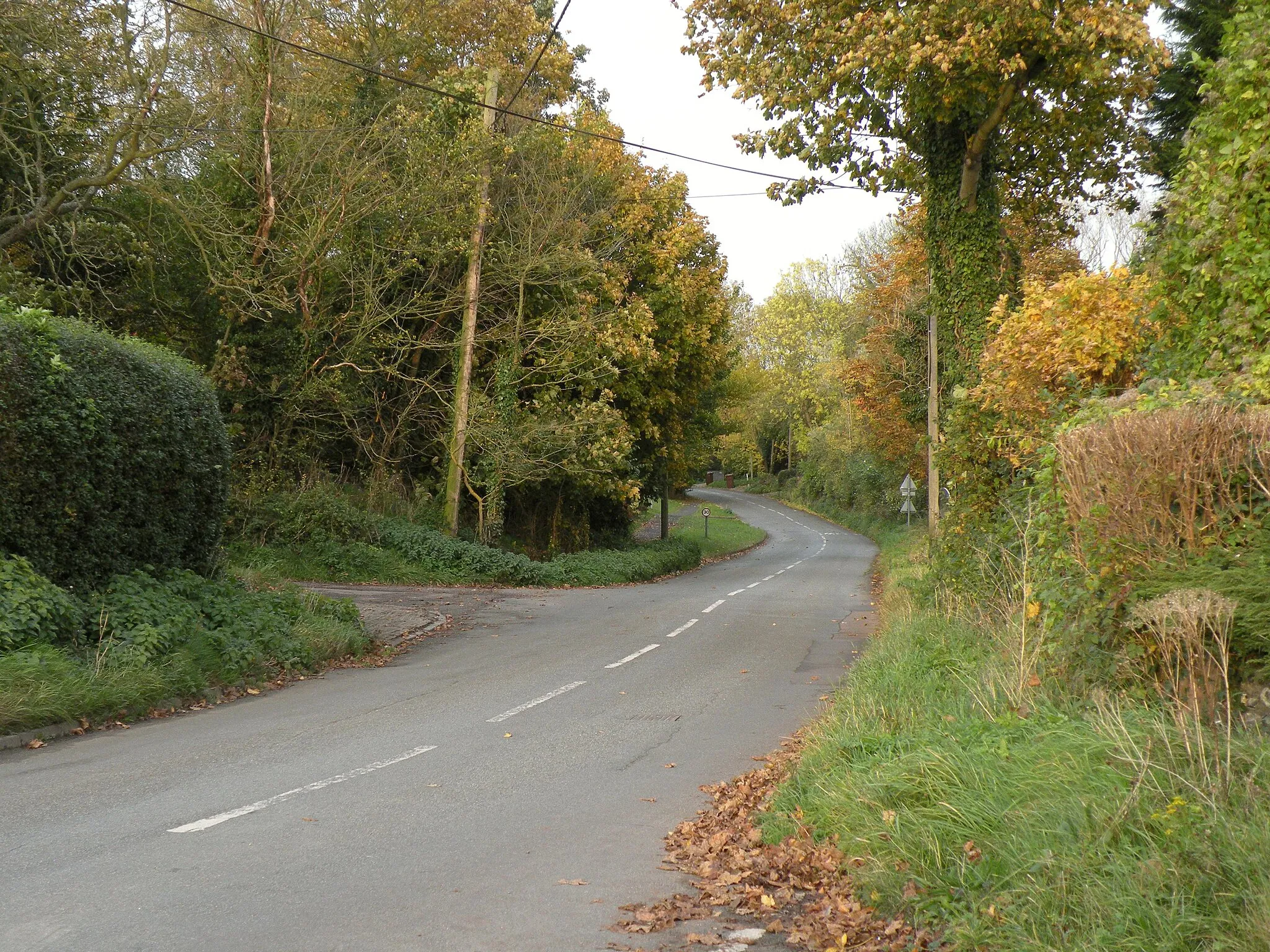 Photo showing: Chapel Road in the village of Old Newton