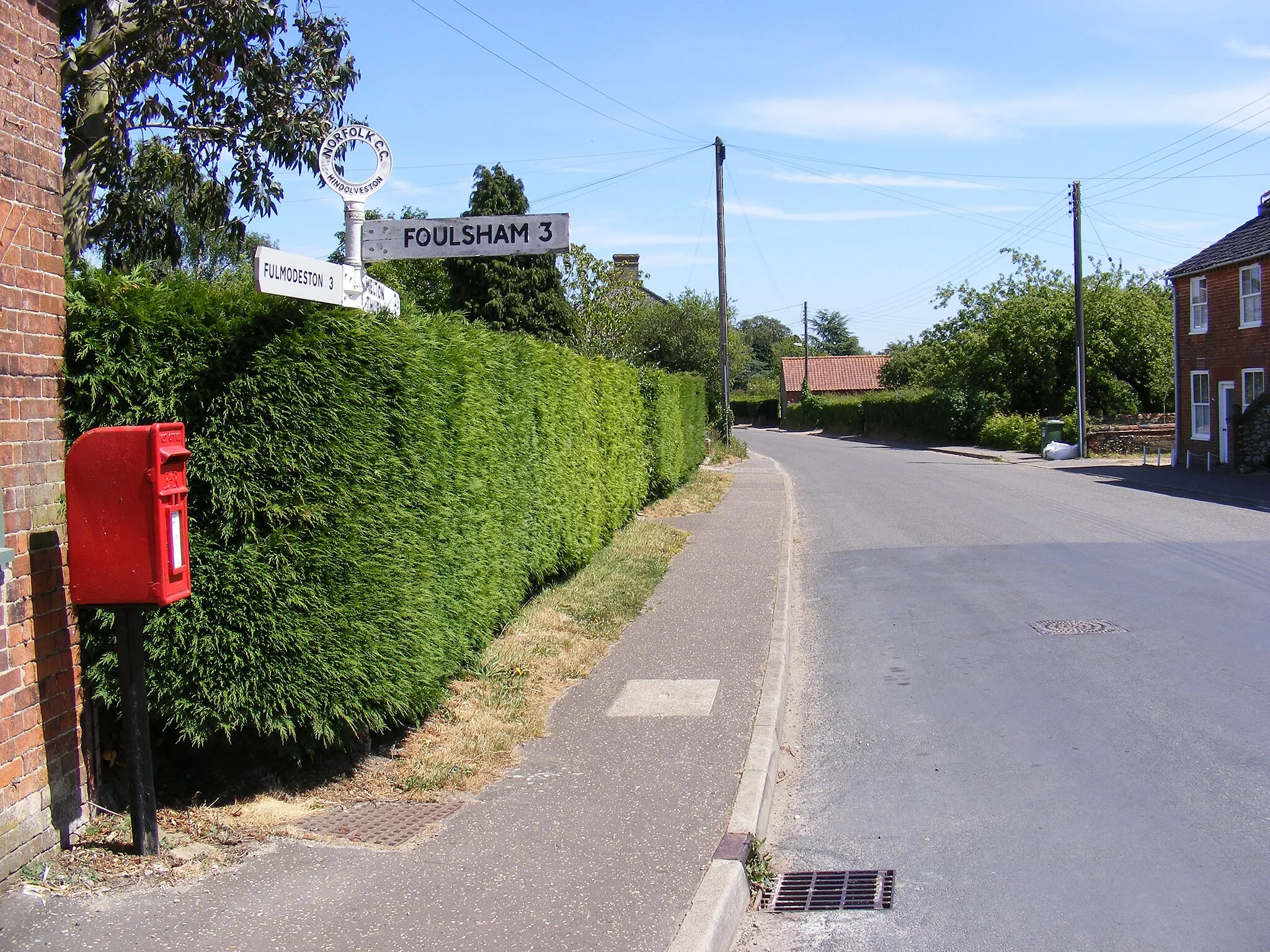 Photo showing: The Street & The Street Postbox