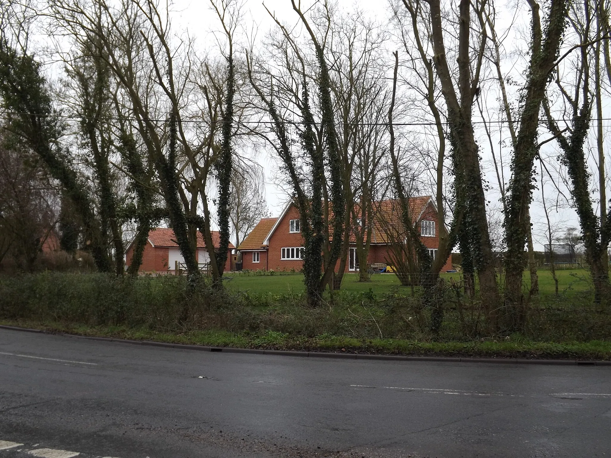 Photo showing: Ashmead, Saxtead