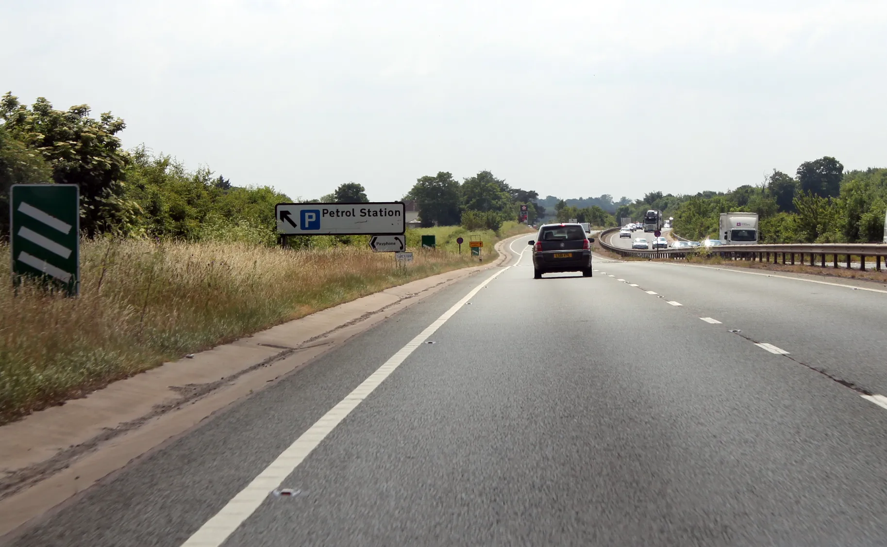 Photo showing: A11 heading south west towards Worsted Lodge