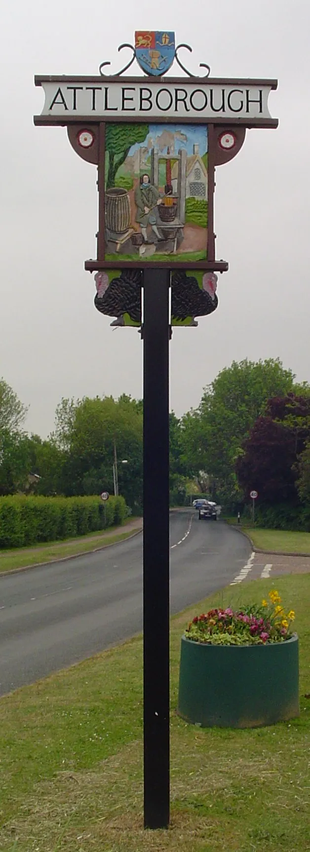 Photo showing: Signpost in Attleborough