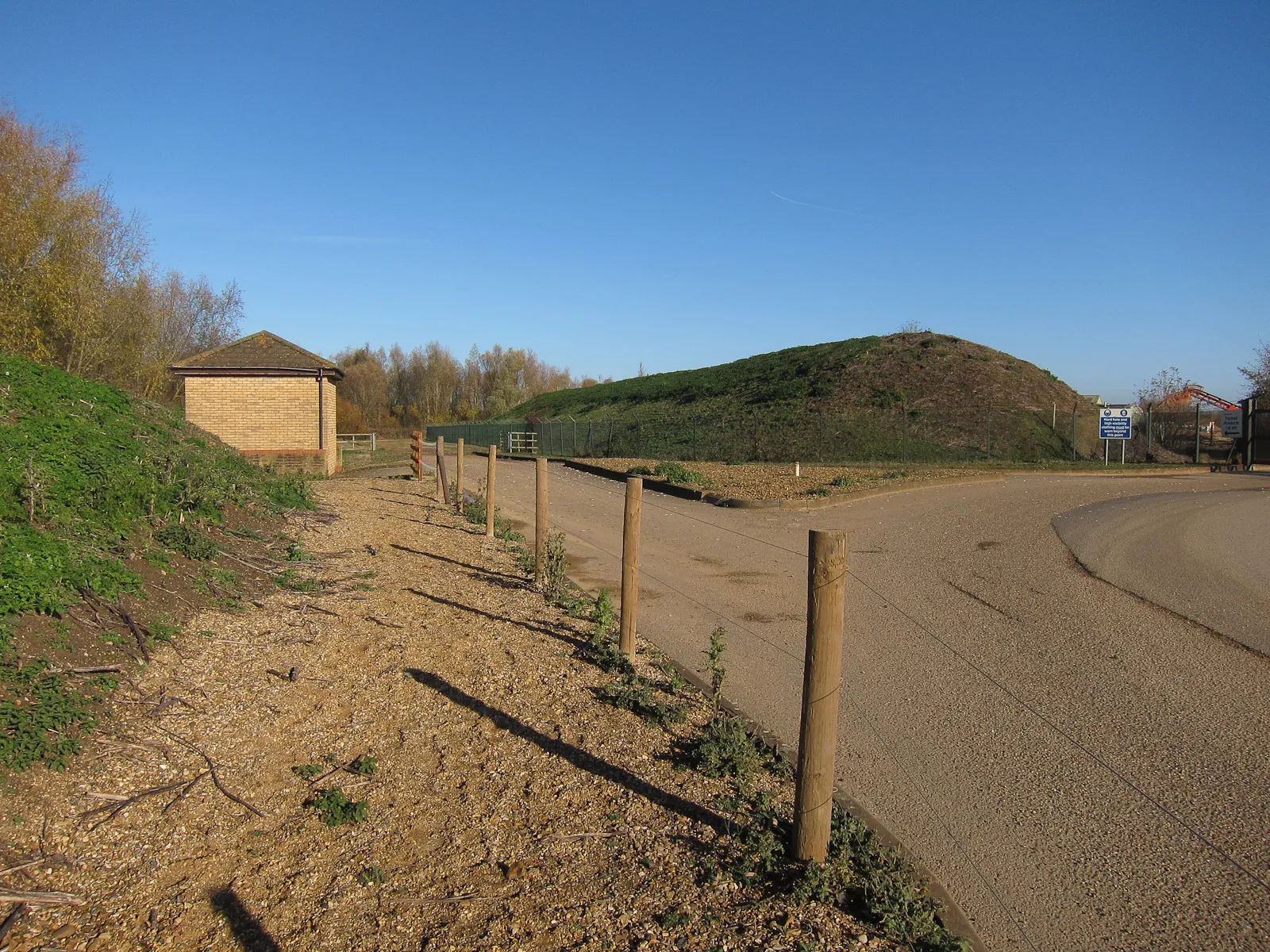 Photo showing: Barleycraft trail, Ouse Fen RSPB