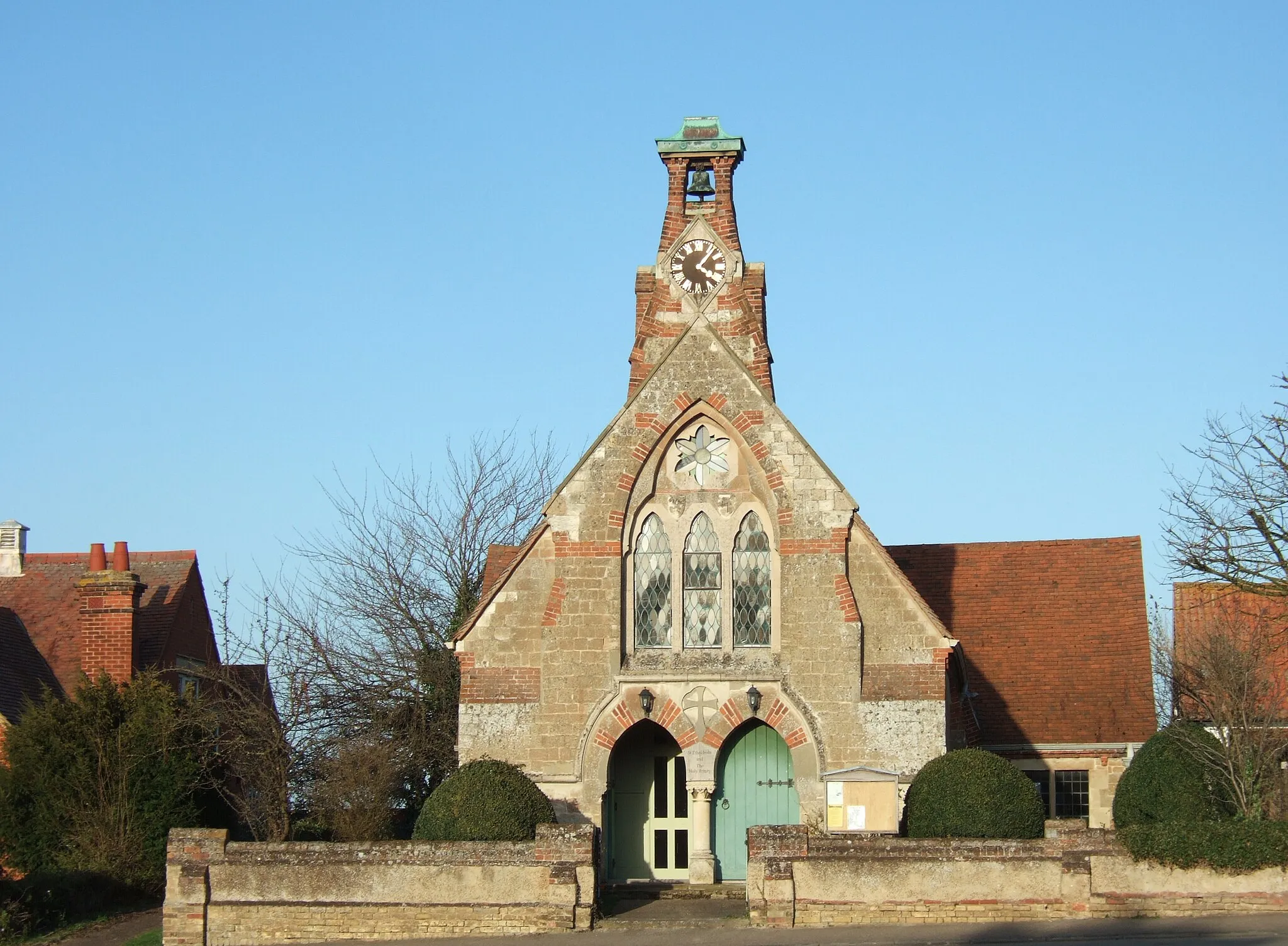 Photo showing: The Holy Trinity Church in Reach