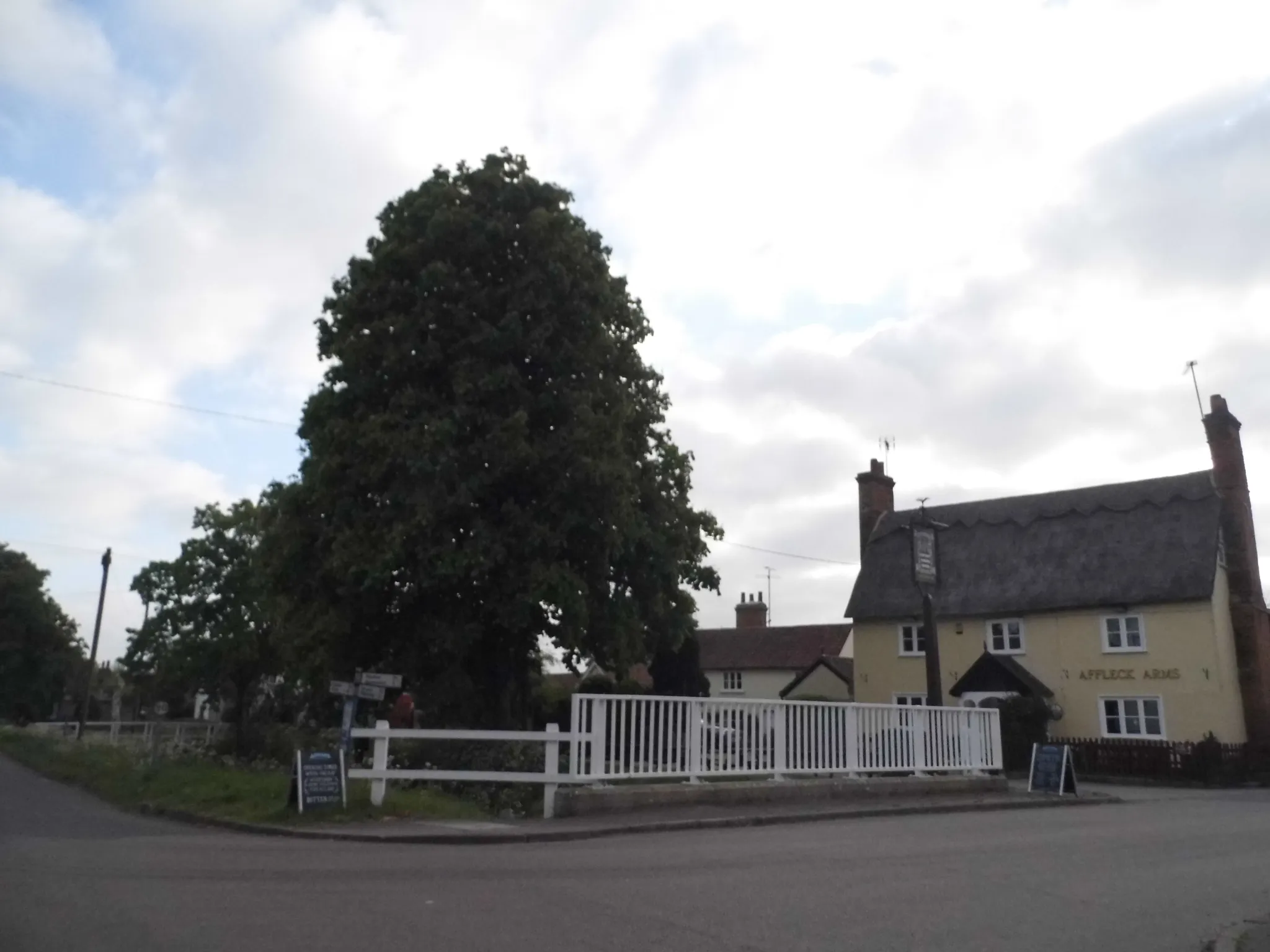 Photo showing: Bridge on Stores Hill, Dalham