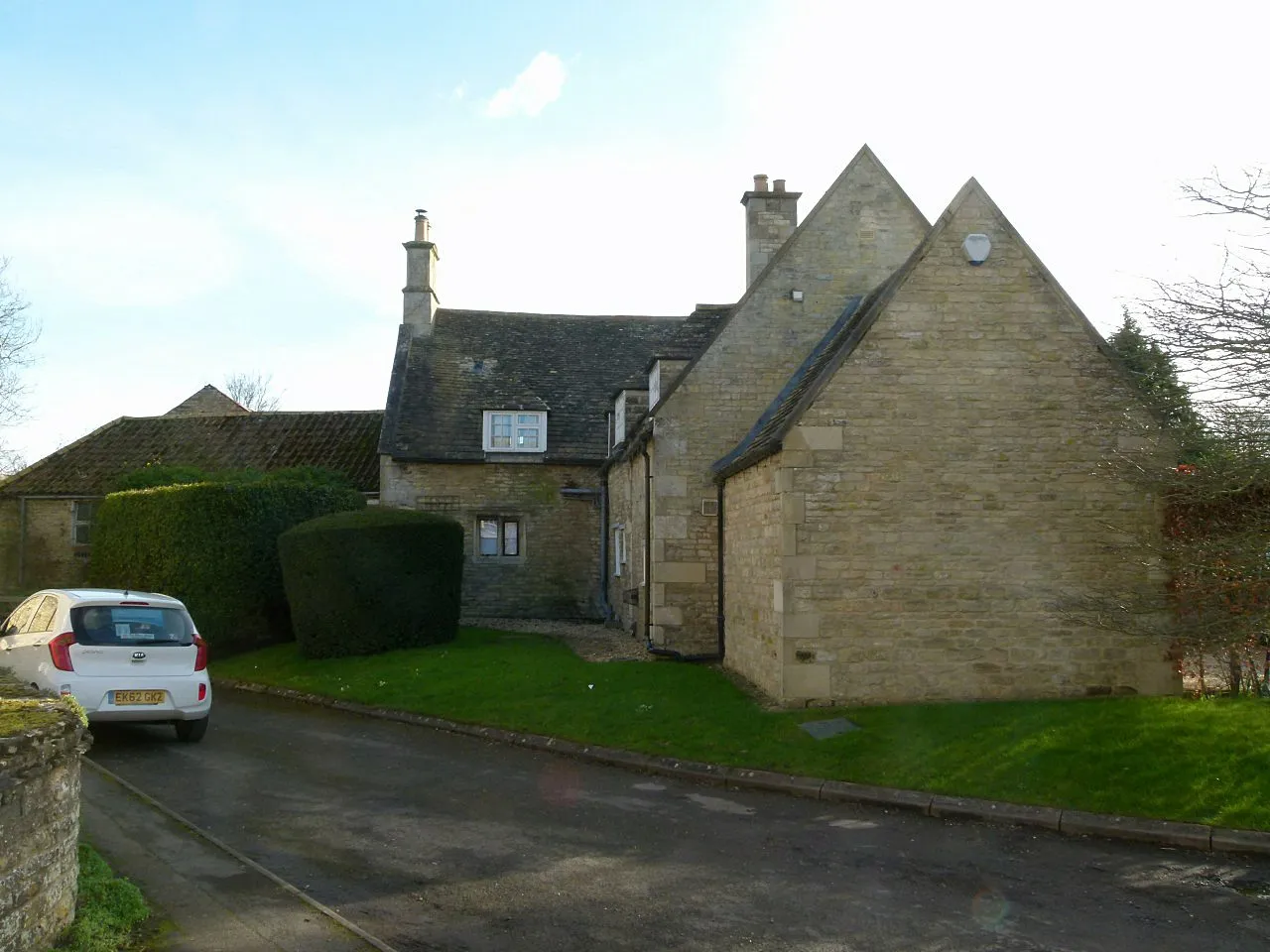 Photo showing: 17 Well Cross, Edith Weston