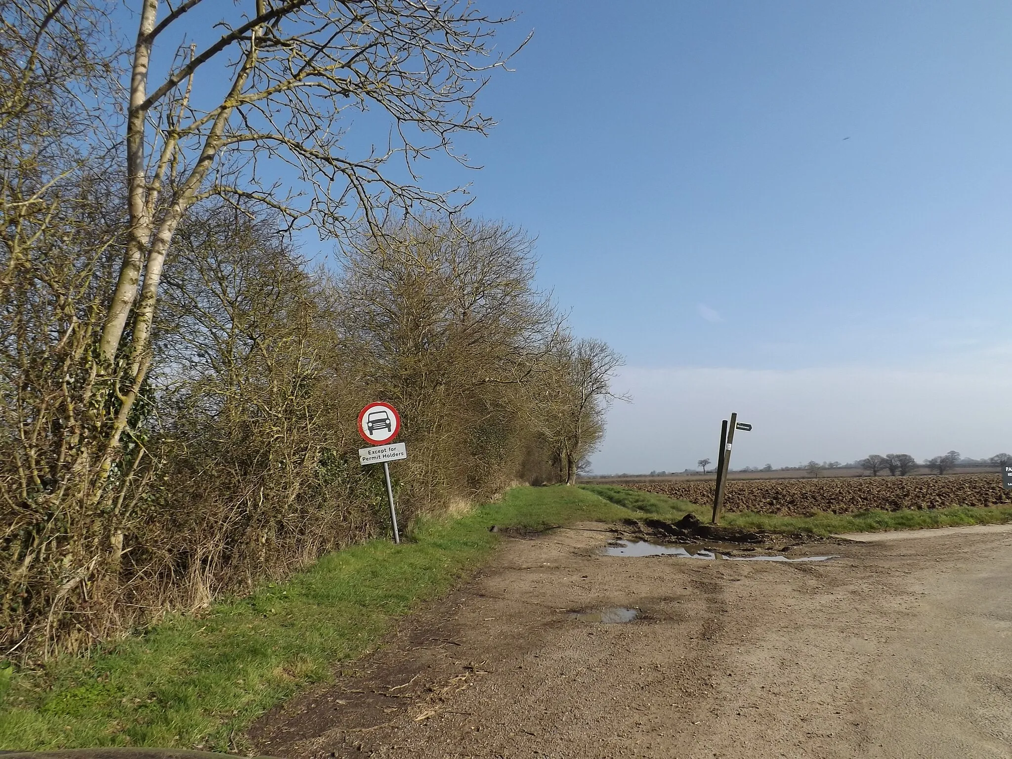 Photo showing: Byway to Debenham Road