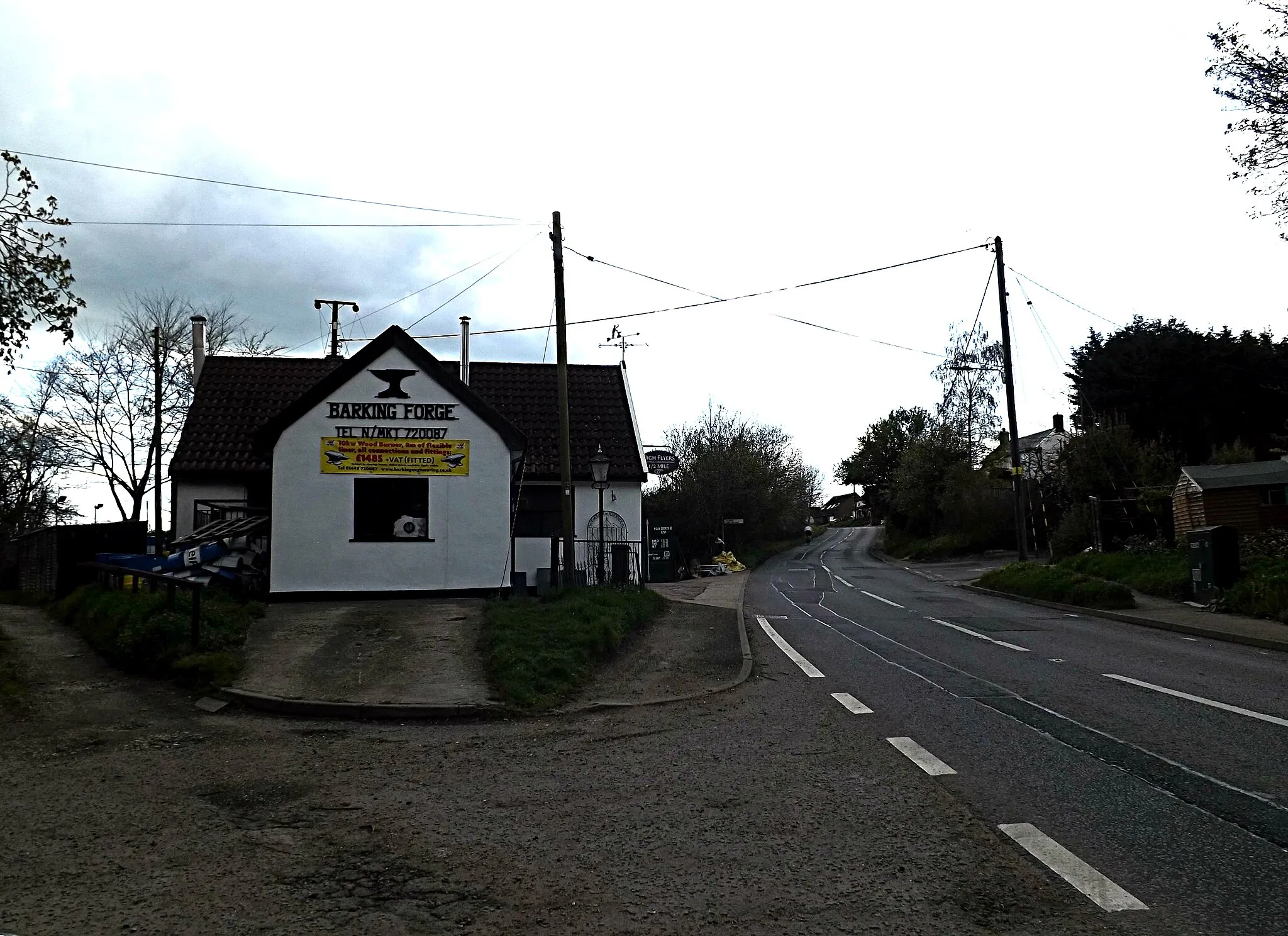 Photo showing: B1078 Barking Road & Barking Forge