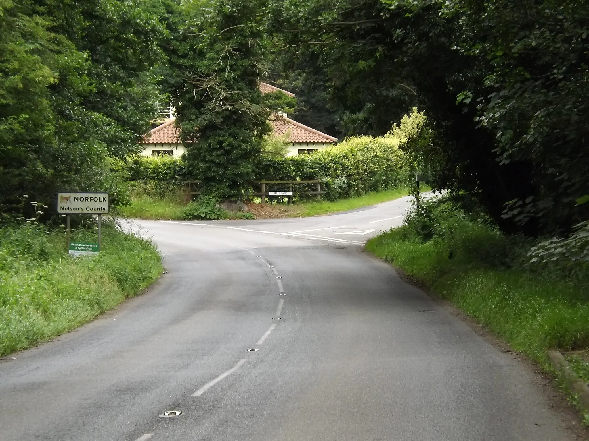 Photo showing: B1111 Common Road, Blo' Norton